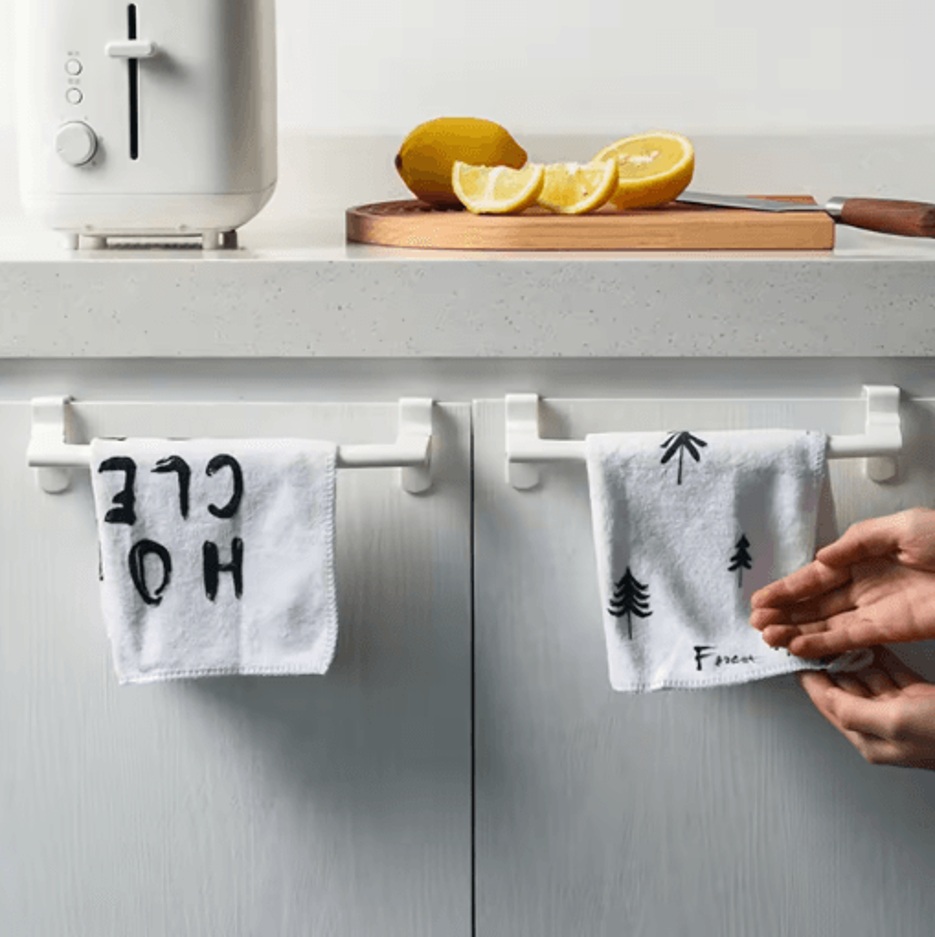 Over Door Towel Rack Hanging Holder For Bathroom  Kitchen Cabinets 0