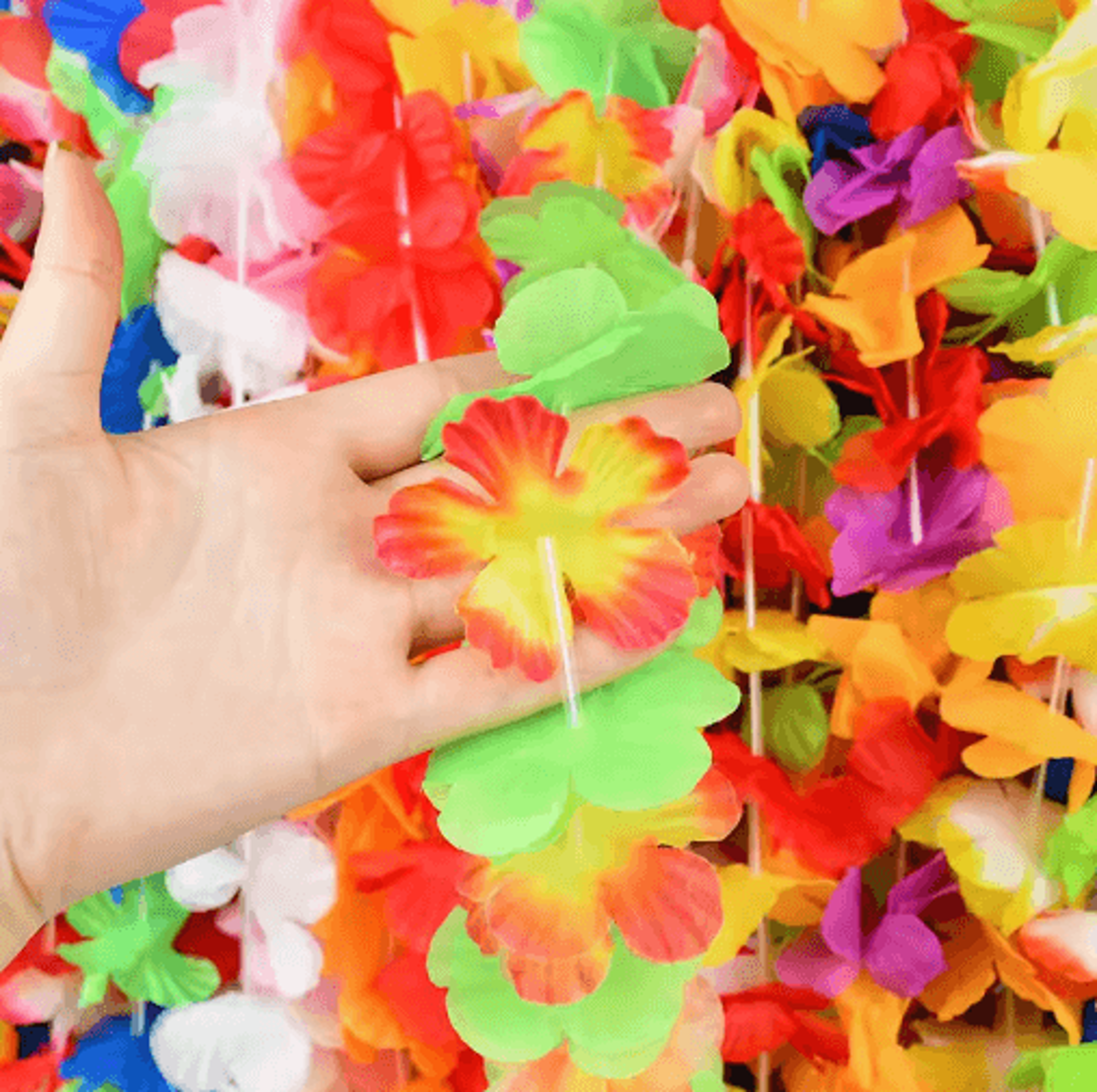 102050PCS Hawaiian Flower Leis  Tropical Luau Party Necklaces 2