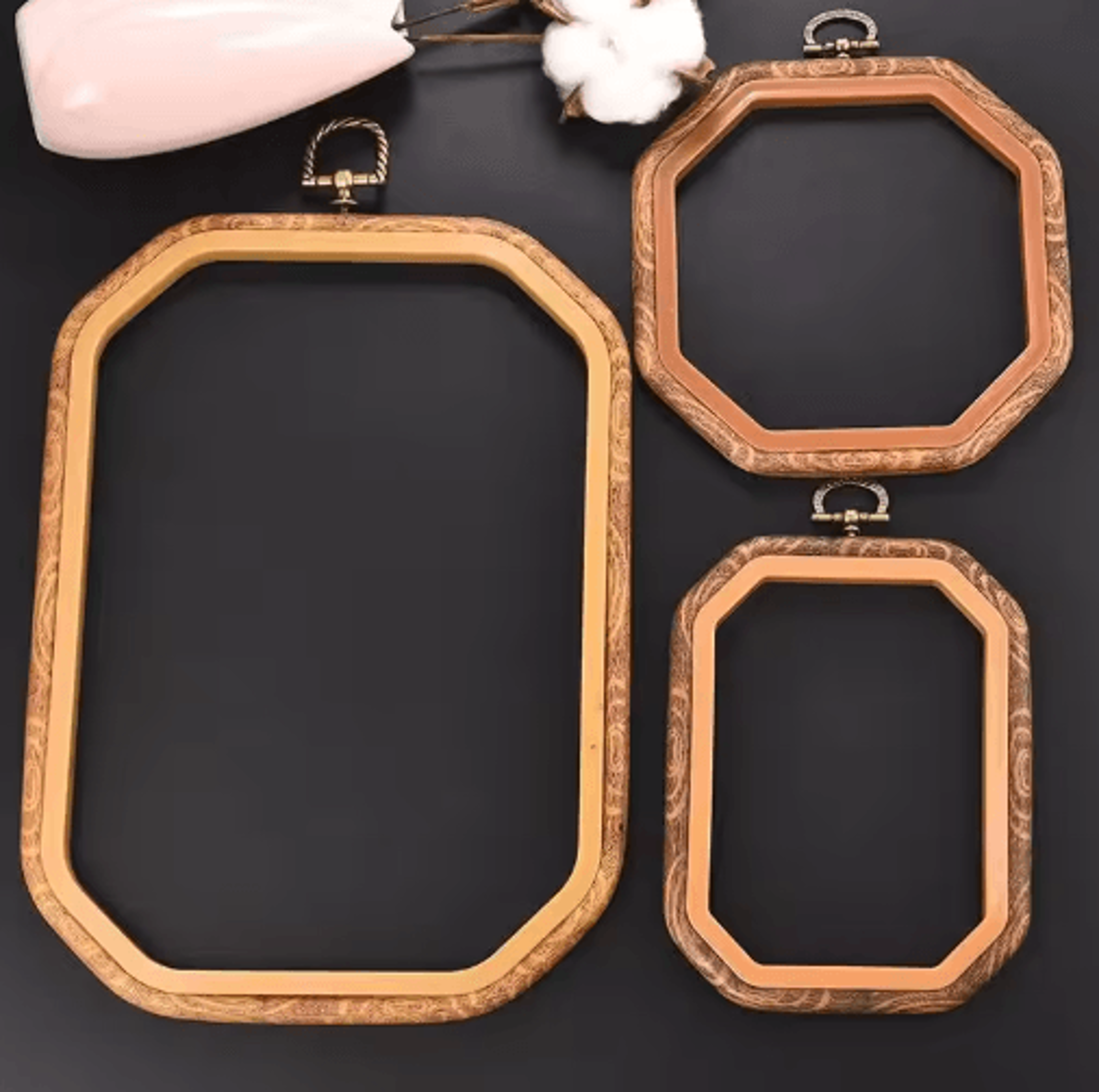 Retro Square Plastic Embroidery Hoop Frame 0