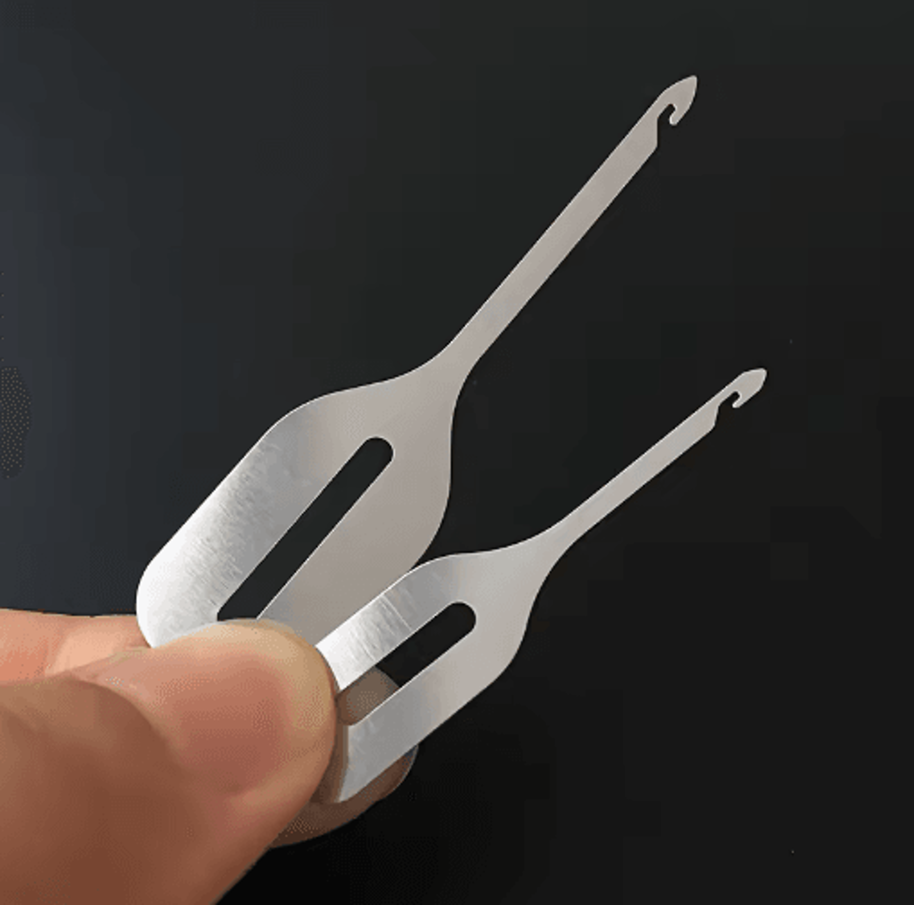 4PCS Stainless Steel Needle Threader Set 0