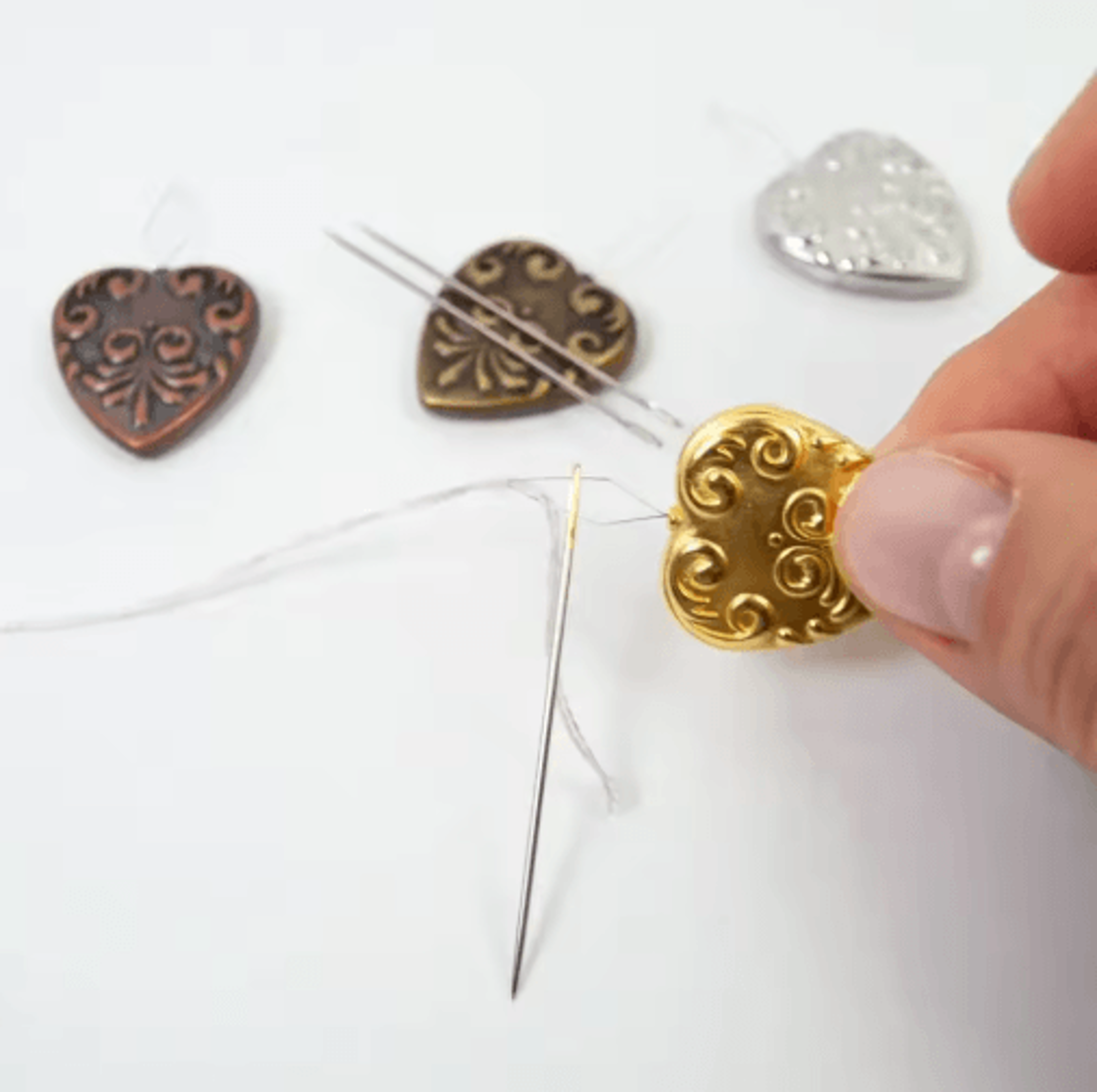 Sewing Needle Holder  Pin Cushion For Embroidery Crafts 6