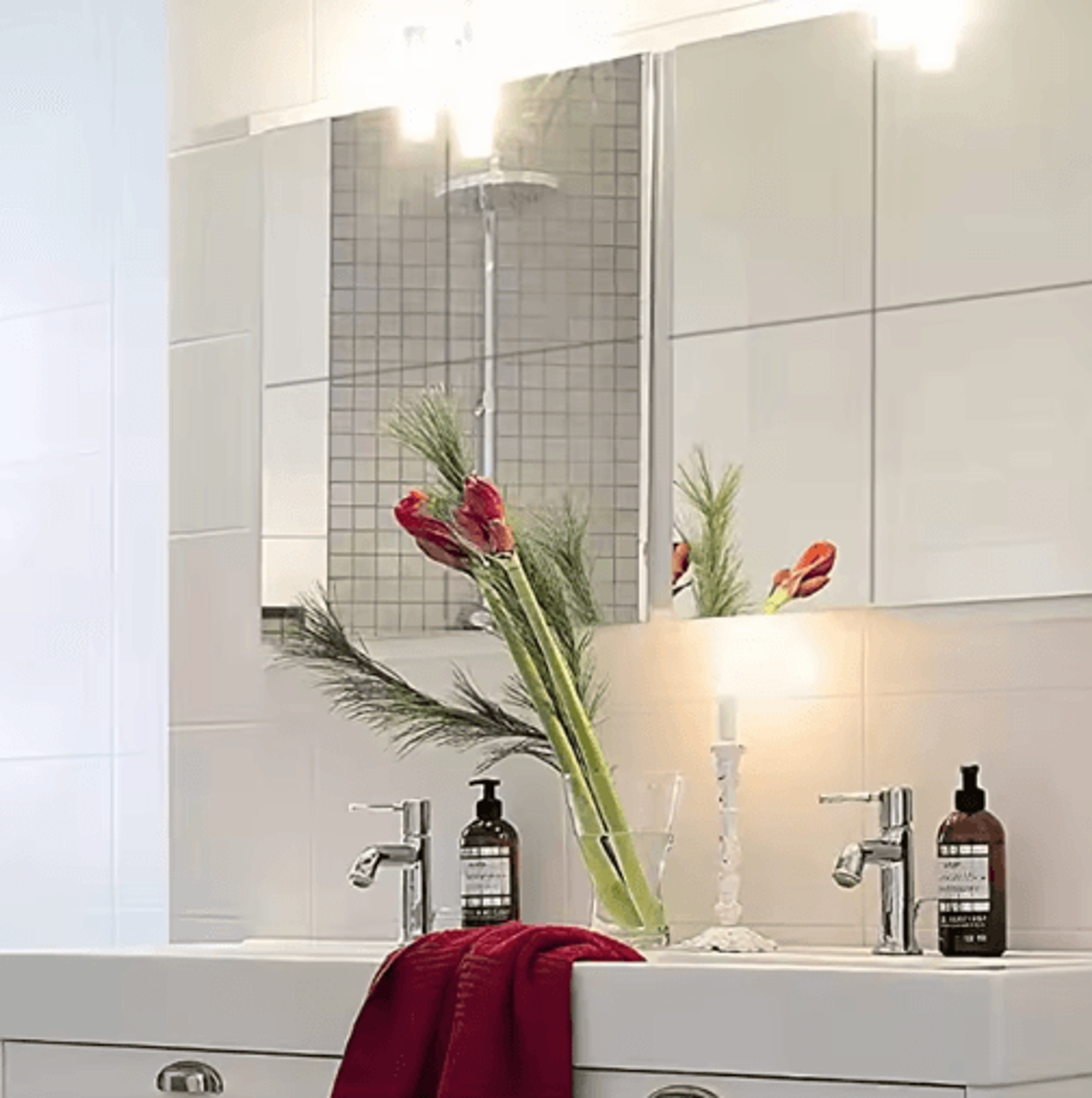 4Pcs Flexible Acrylic Mirror Sheets  NonGlass DIY Wall Mirror Tiles With Adhesive Stickers 2