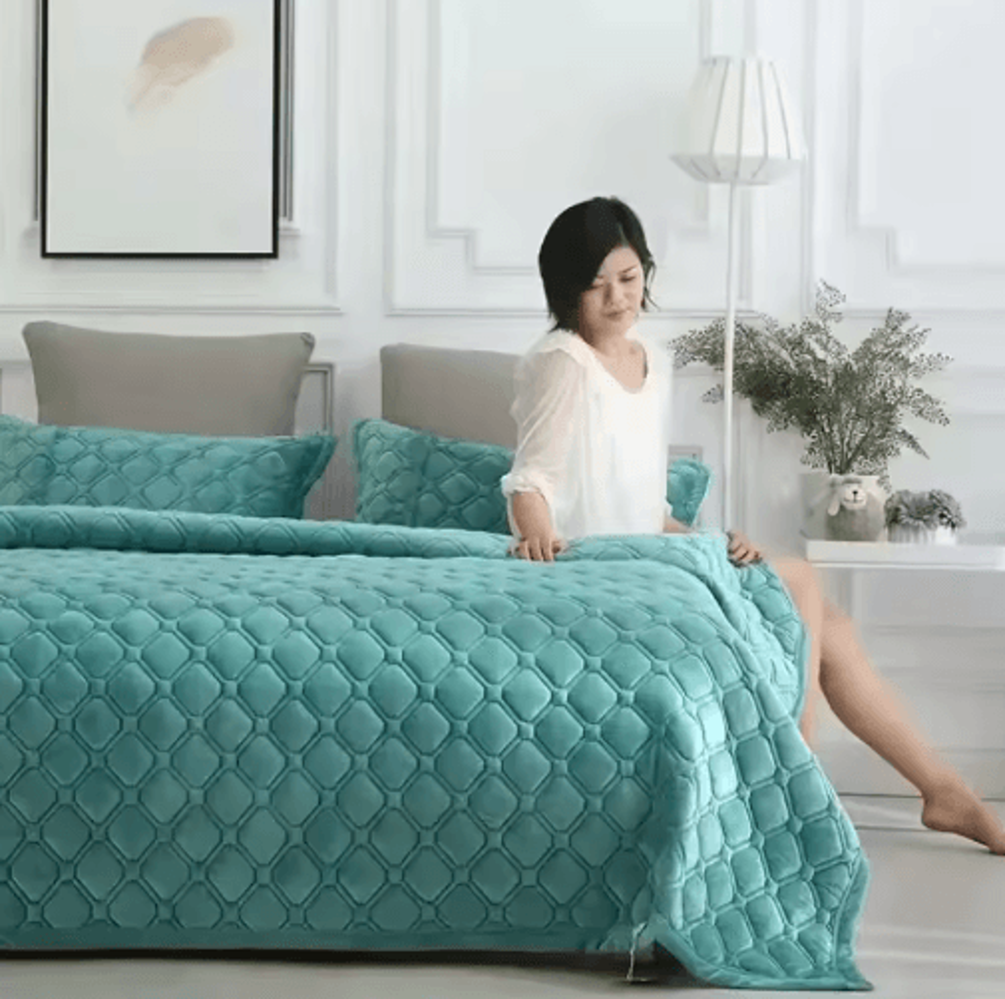 Super Soft Flannel Bedspread  Geometric Quilted Winter Bed Cover 3