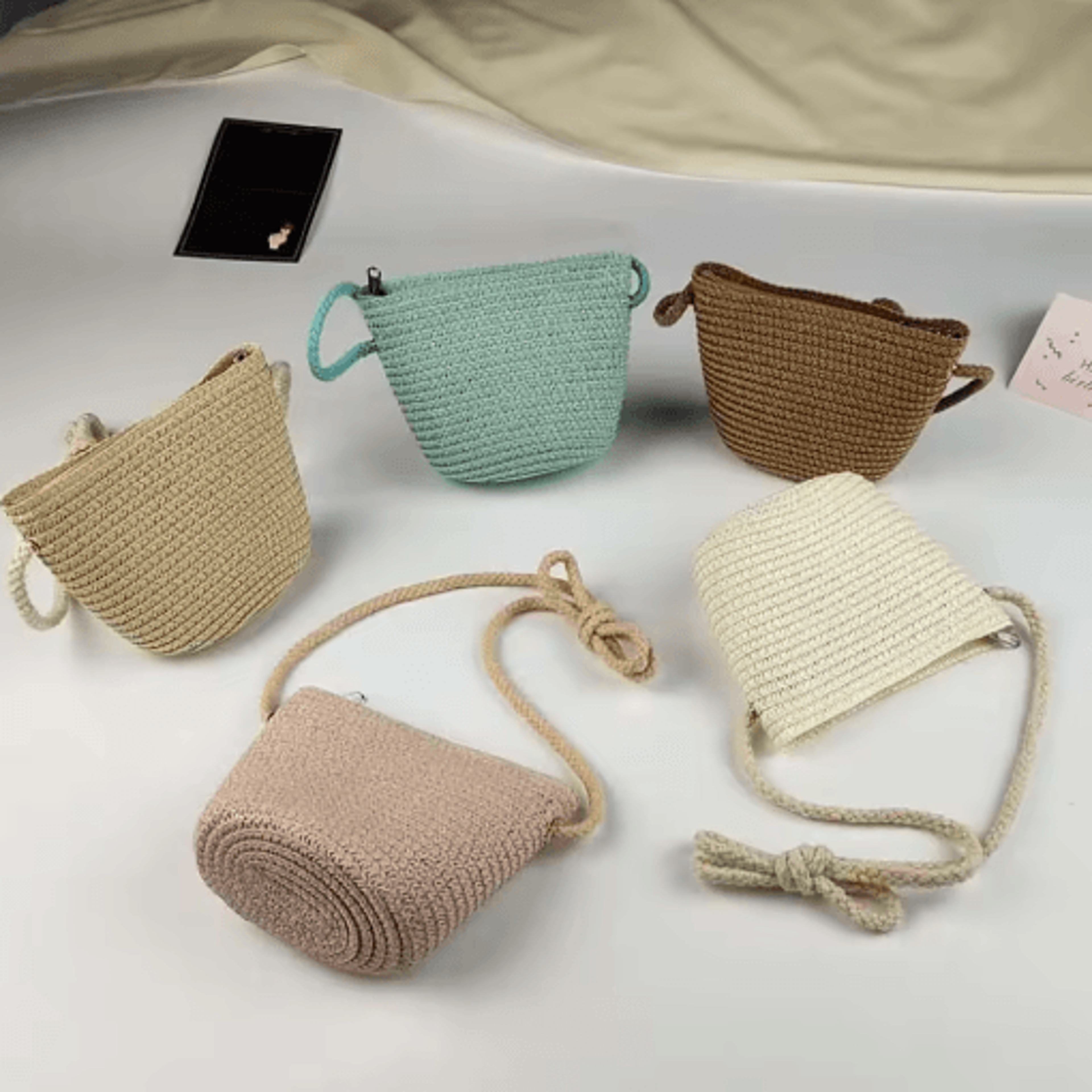 Large Capacity Straw Crossbody Bag  Casual Beach  Travel Handbag 11