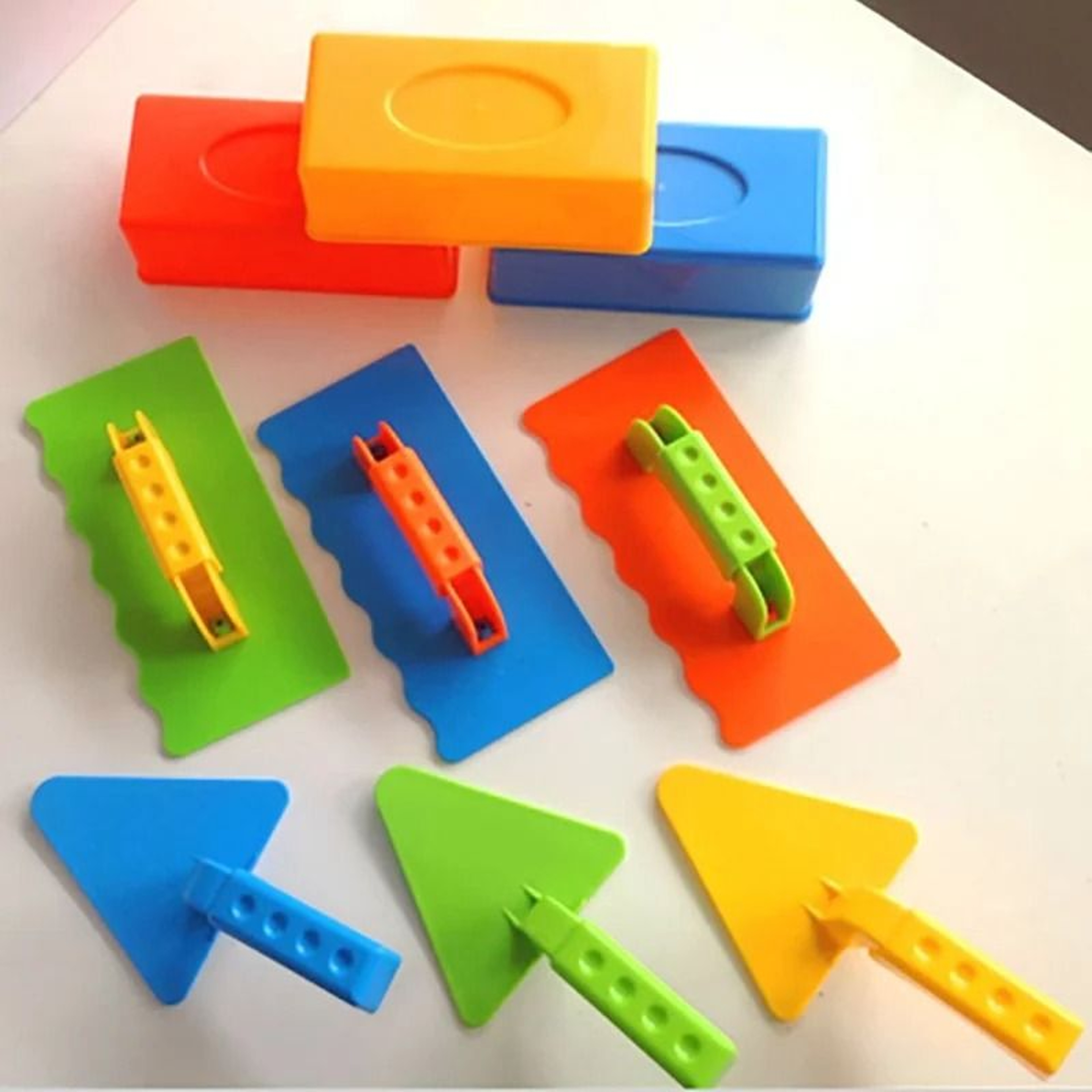 3 Piece Snow And Sand Brick Mold Set Kids Outdoor Building Toy 2