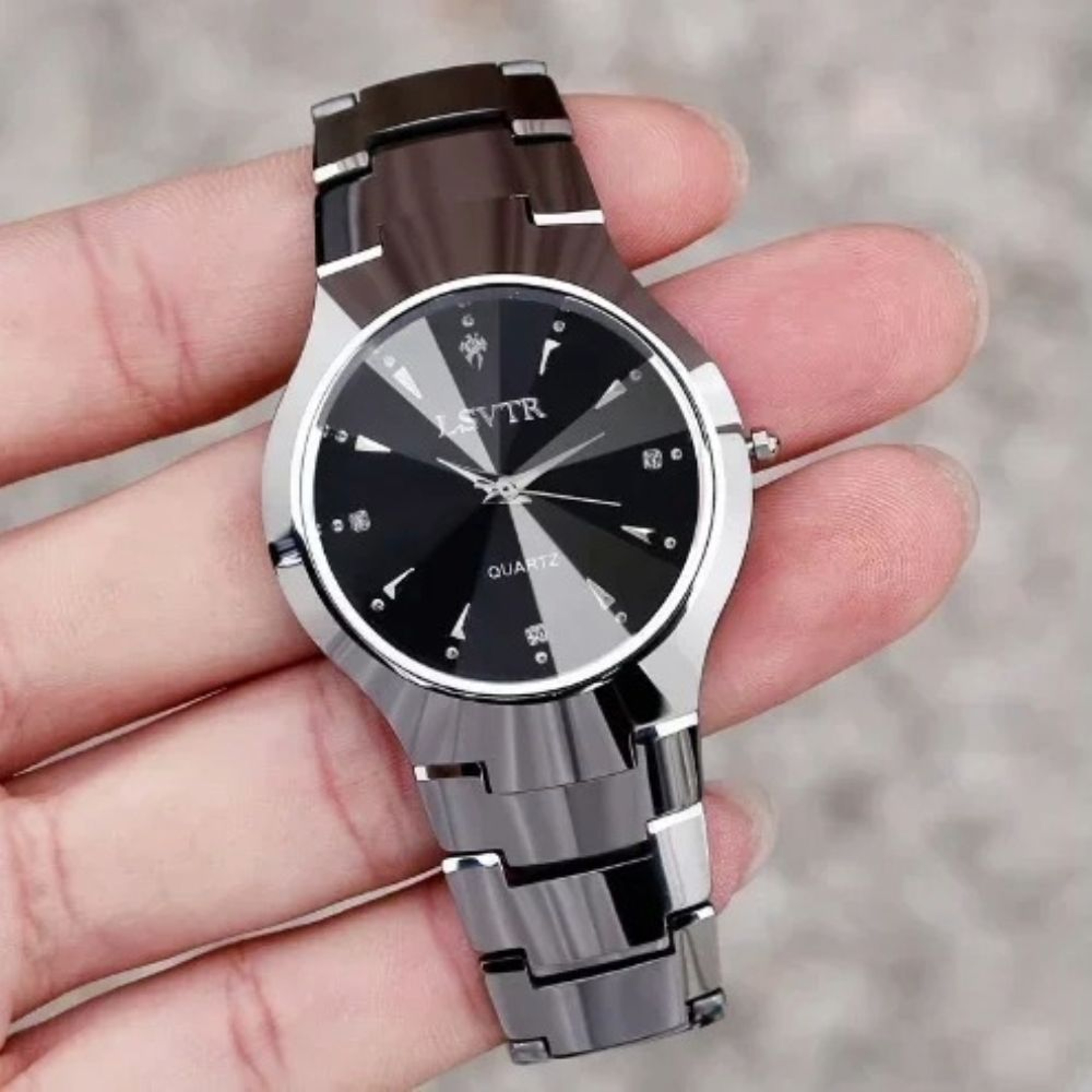 Tungsten Steel Quartz Watch With Calendar Unisex Couple Watch 2