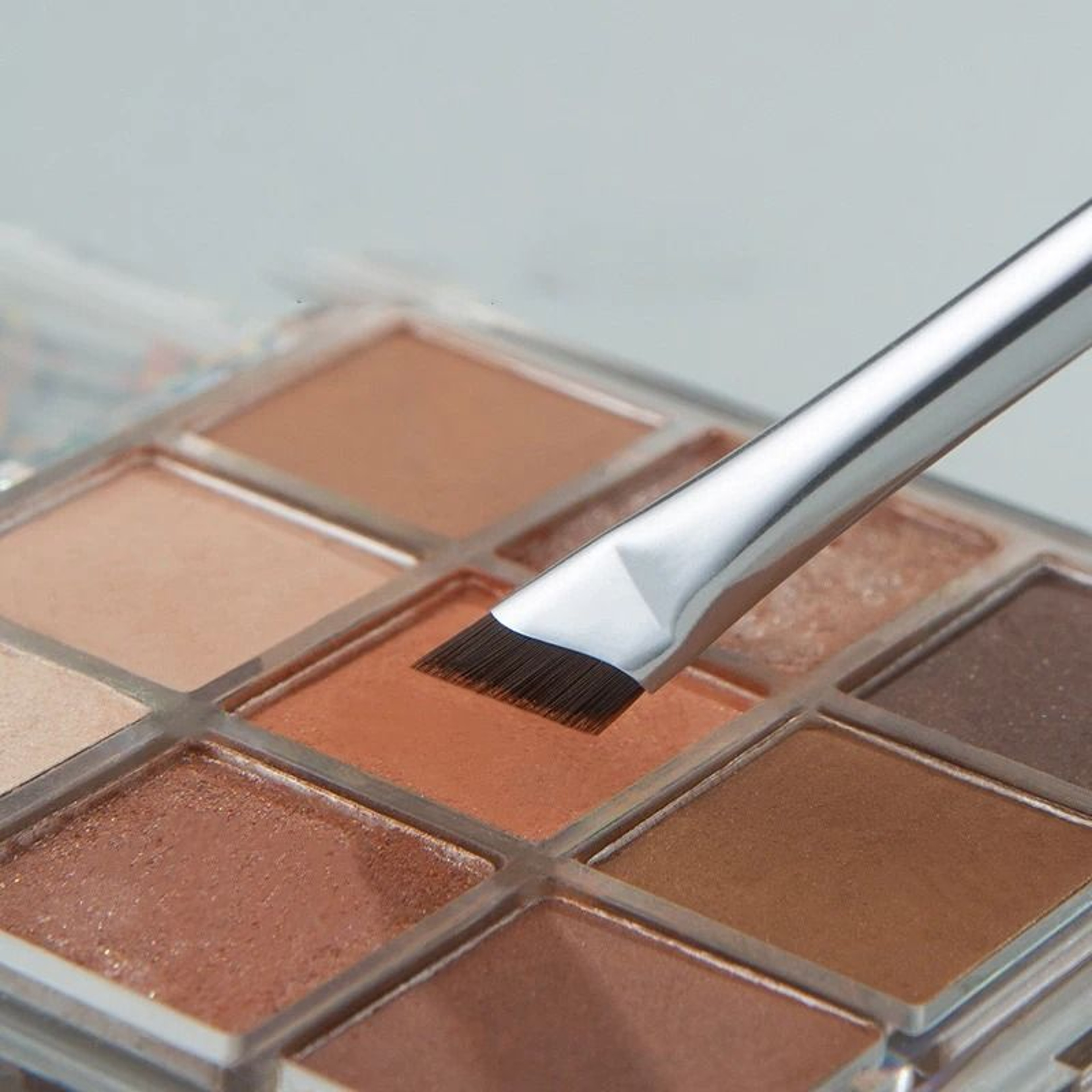 Ultra Thin Blade Eyeliner Brush Precision Angled Makeup Tool 4