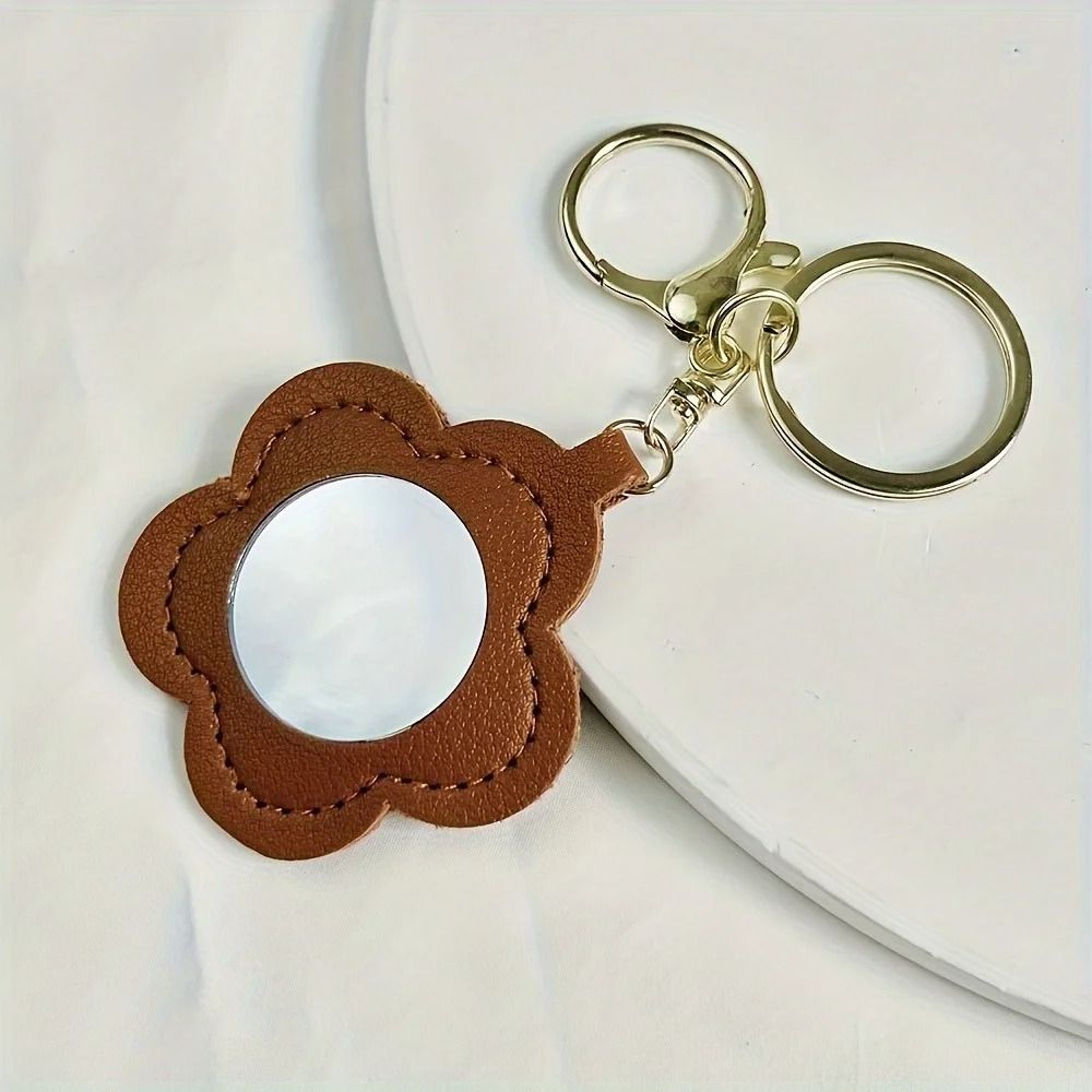 Floral Faux Leather Keychain Mirror Cute Portable Makeup Mirror Keychain Set For Women 3