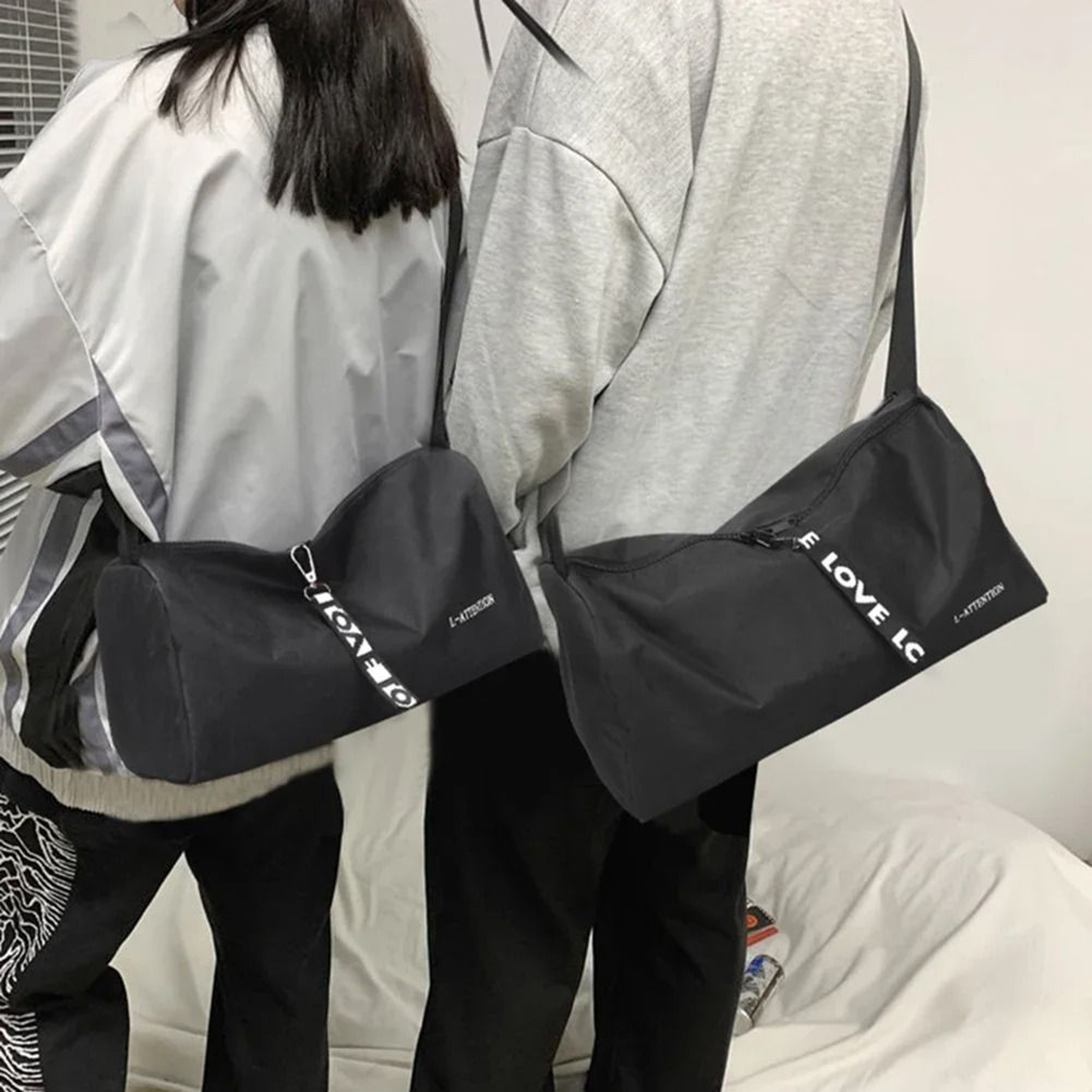 Lightweight Gym Bag For Men And Women Multifunction Sports Training Bag 3