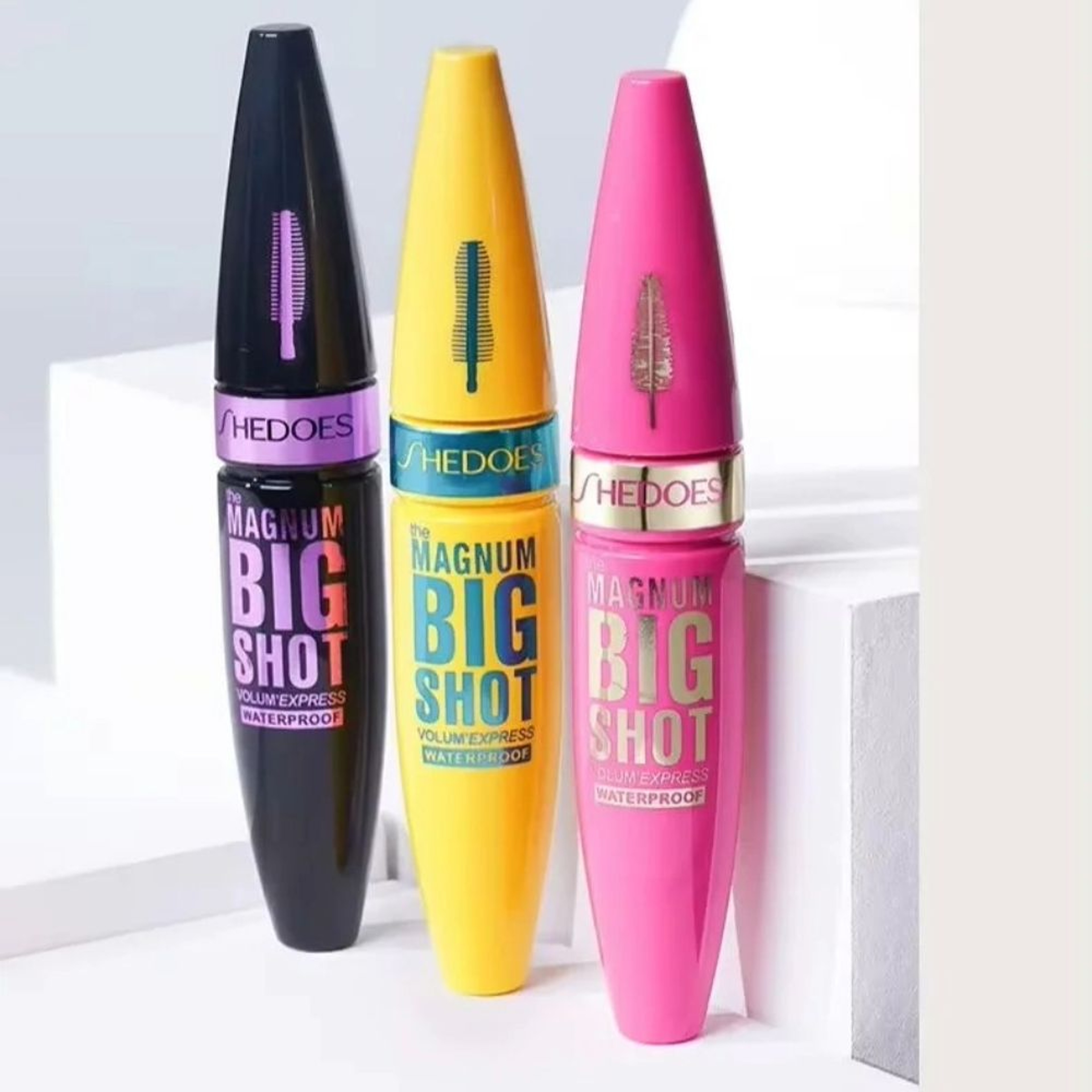 BoldStay Waterproof Black Mascara Lengthening And Thickening Cream 4