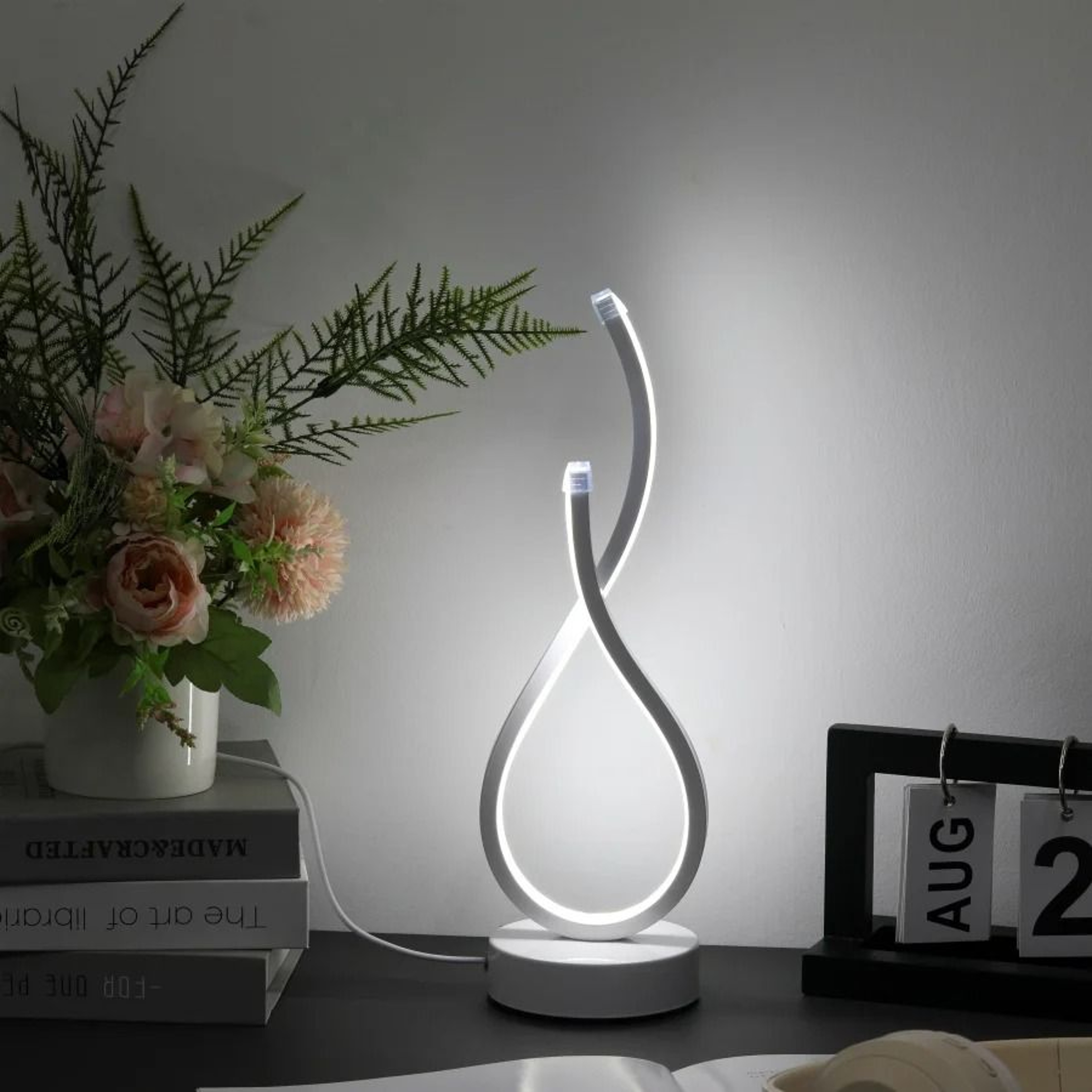 Modern White LOVE Gesture Desktop Lamp USB Powered Three Color LED Night Light 2