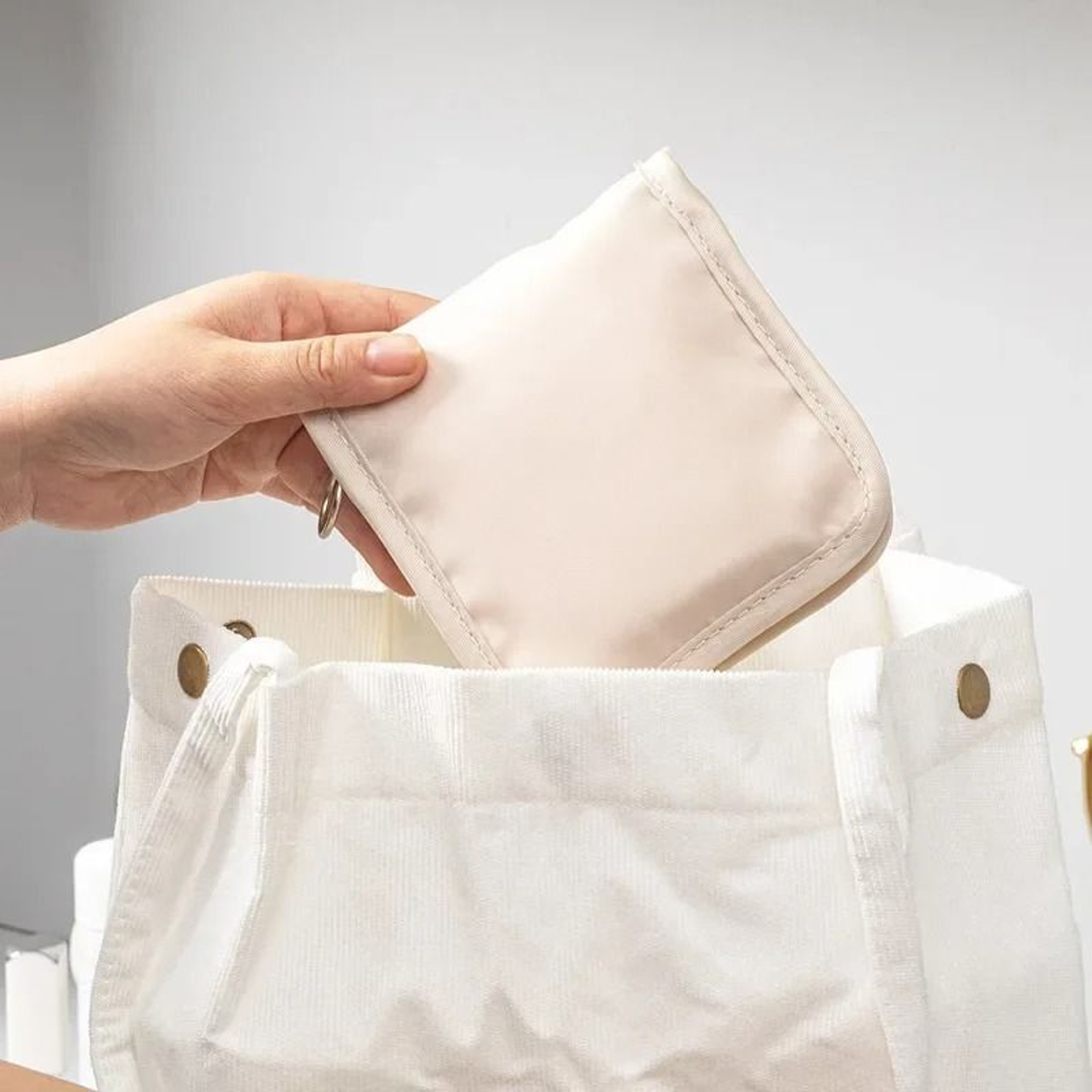 Mini Medical Pouch Portable Foldable First Aid Storage Bag 7