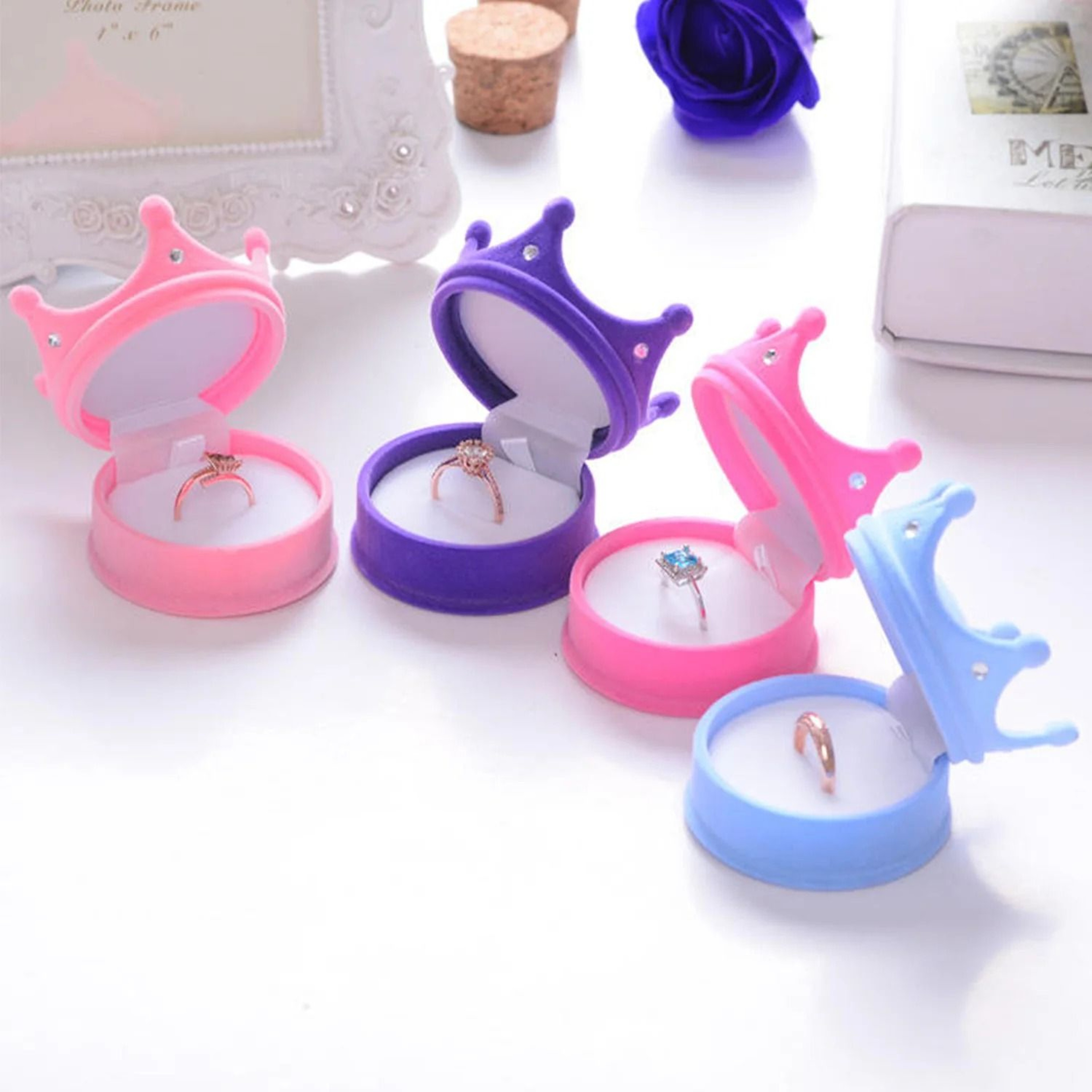 Crown Velvet Jewelry Box Ring Necklace Gift Display Case 7