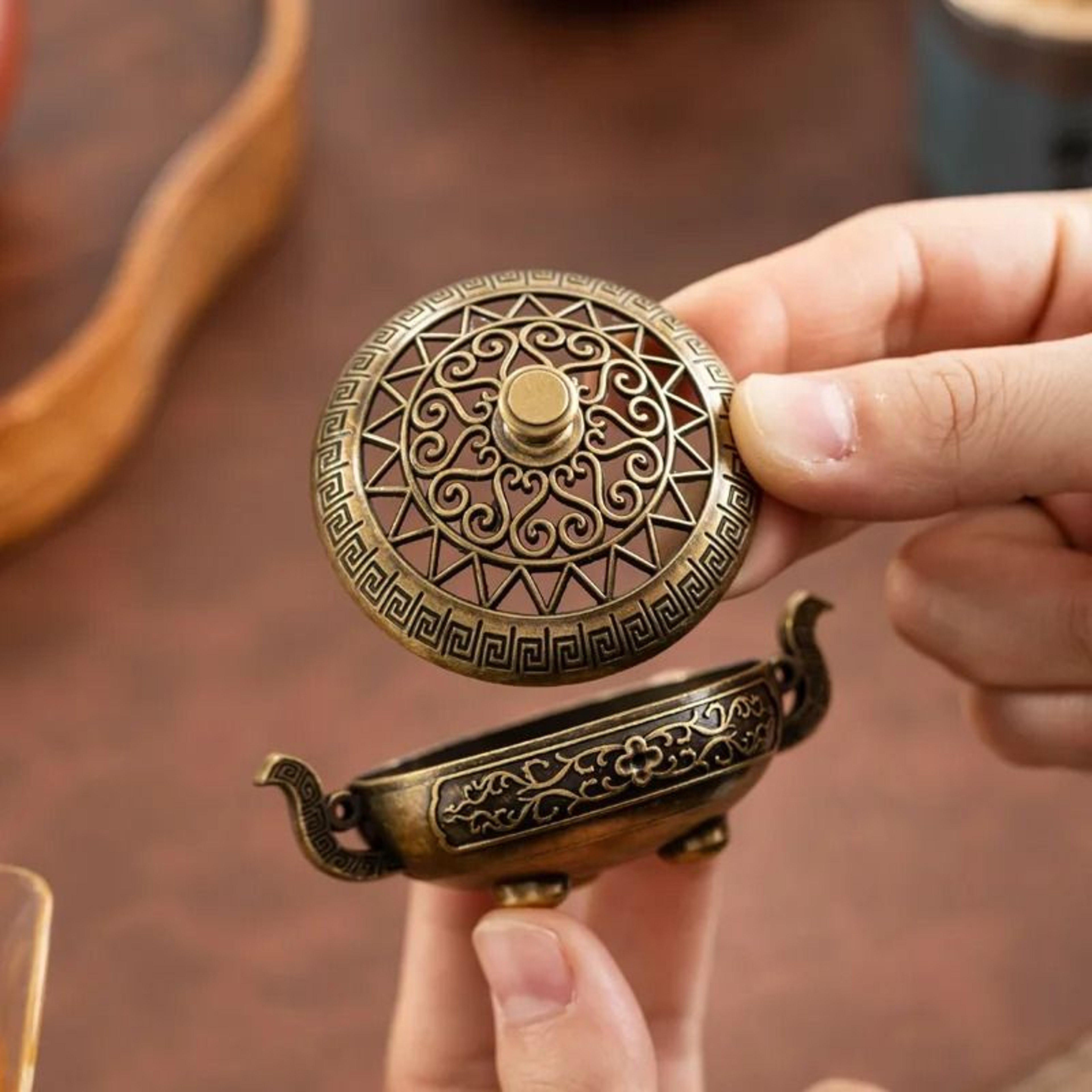 Mini Incense Burner Three Leg Decorative Metal Indoor Incense Holder 5