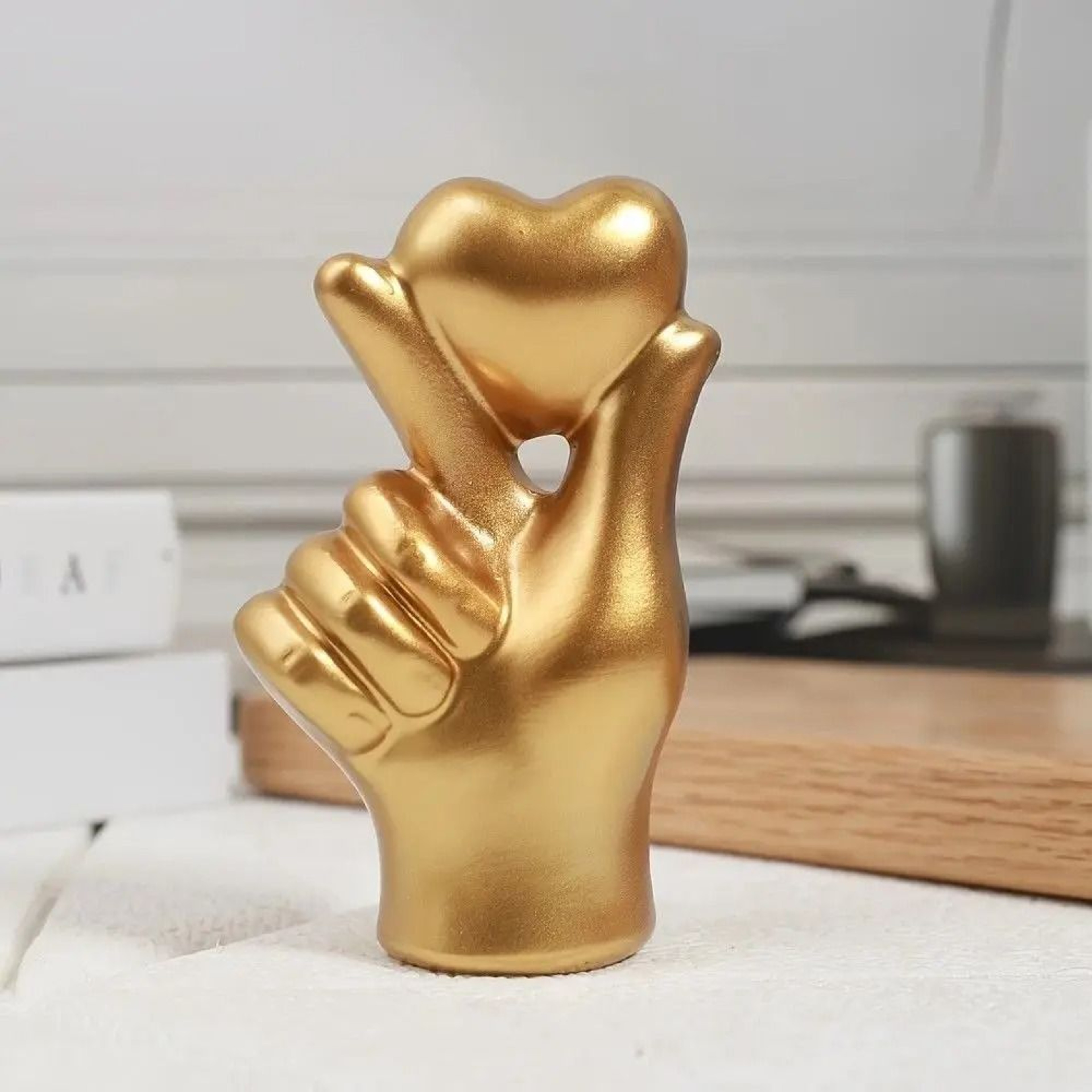 Romantic Love Gesture Resin Couple Figurine For Modern Home Decor 7