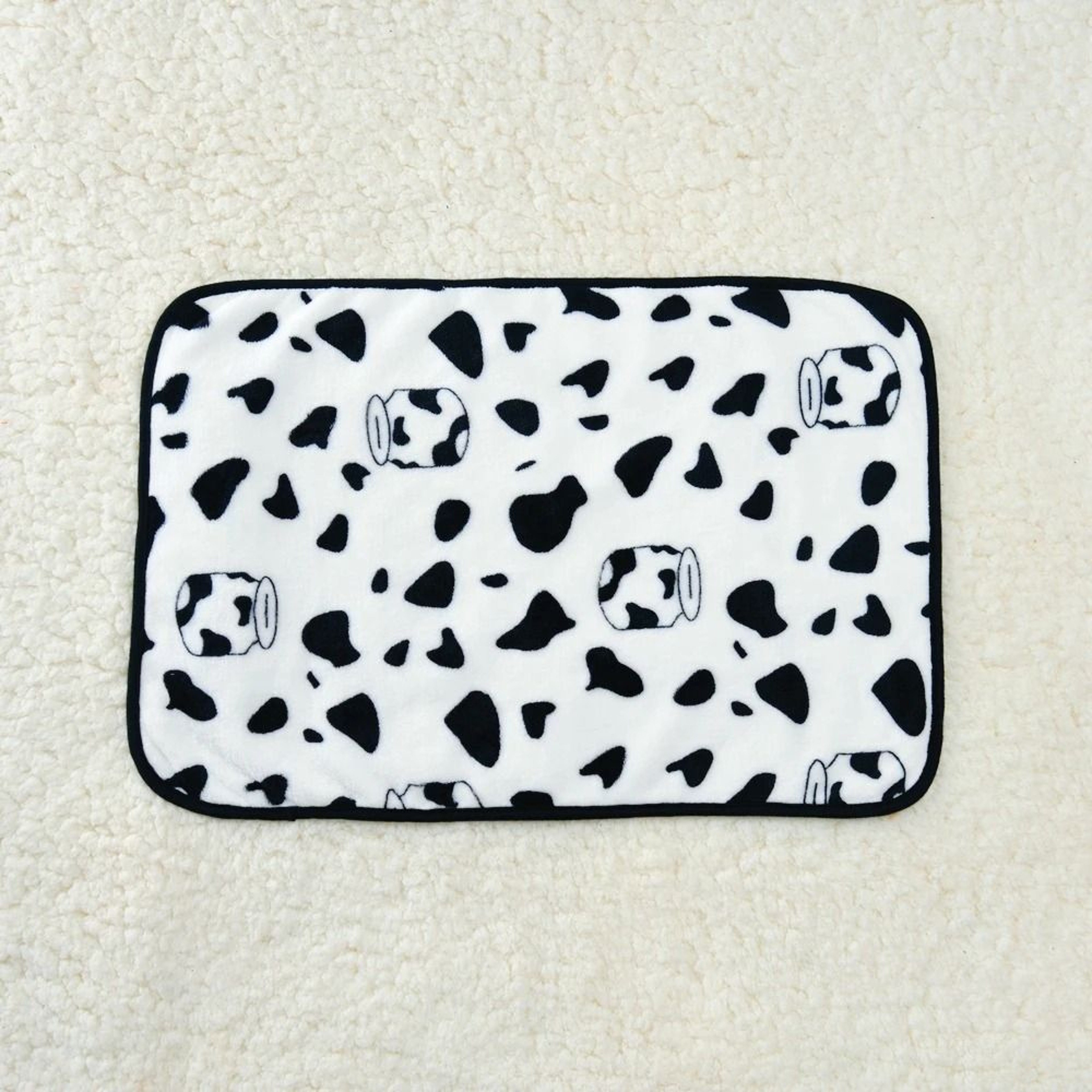 Warm Plush Pet Blanket Bed Mat For Cats And Small Dogs 11
