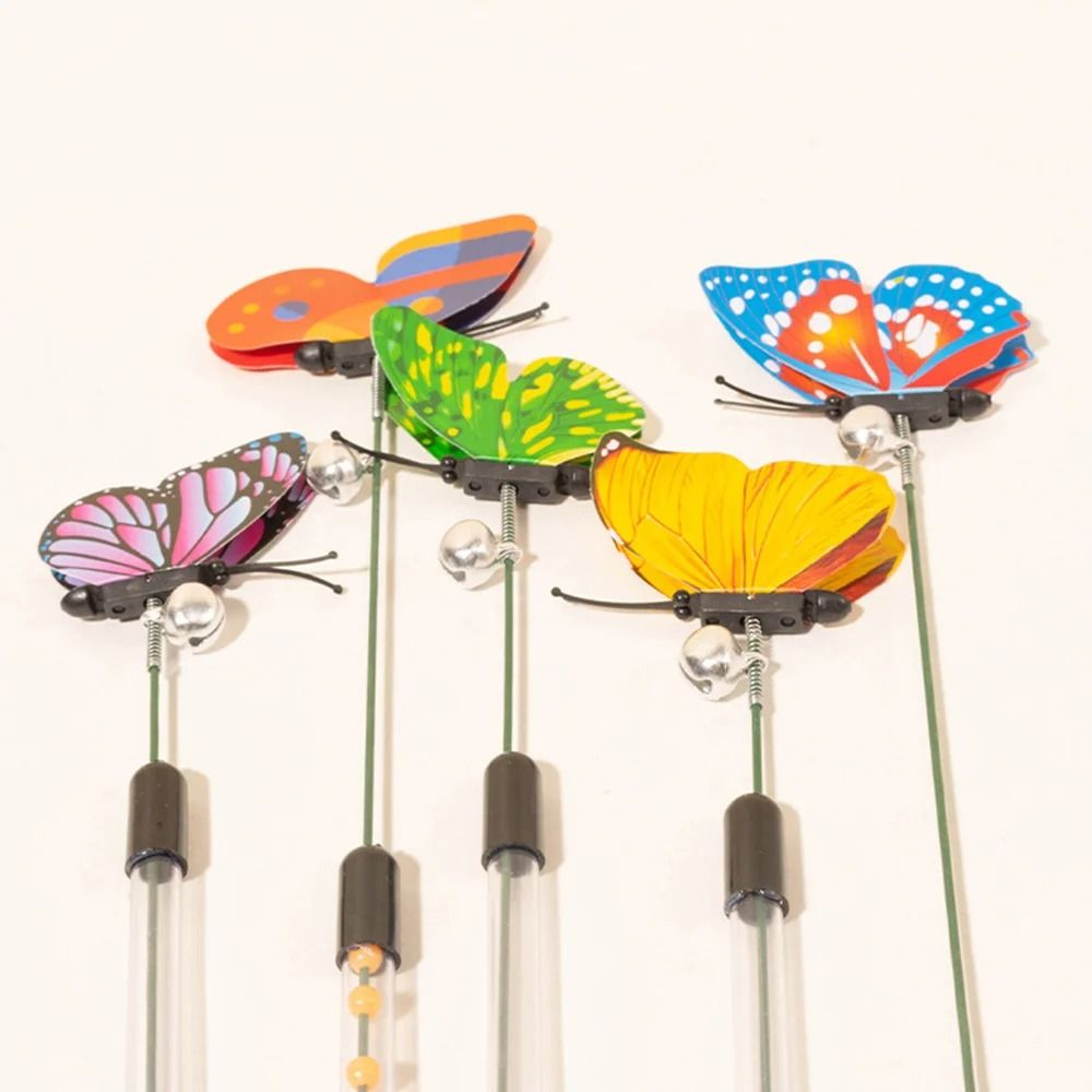 Retractable Butterfly Cat Teaser Wand For Interactive Chasing Exercise And Indoor Play 4