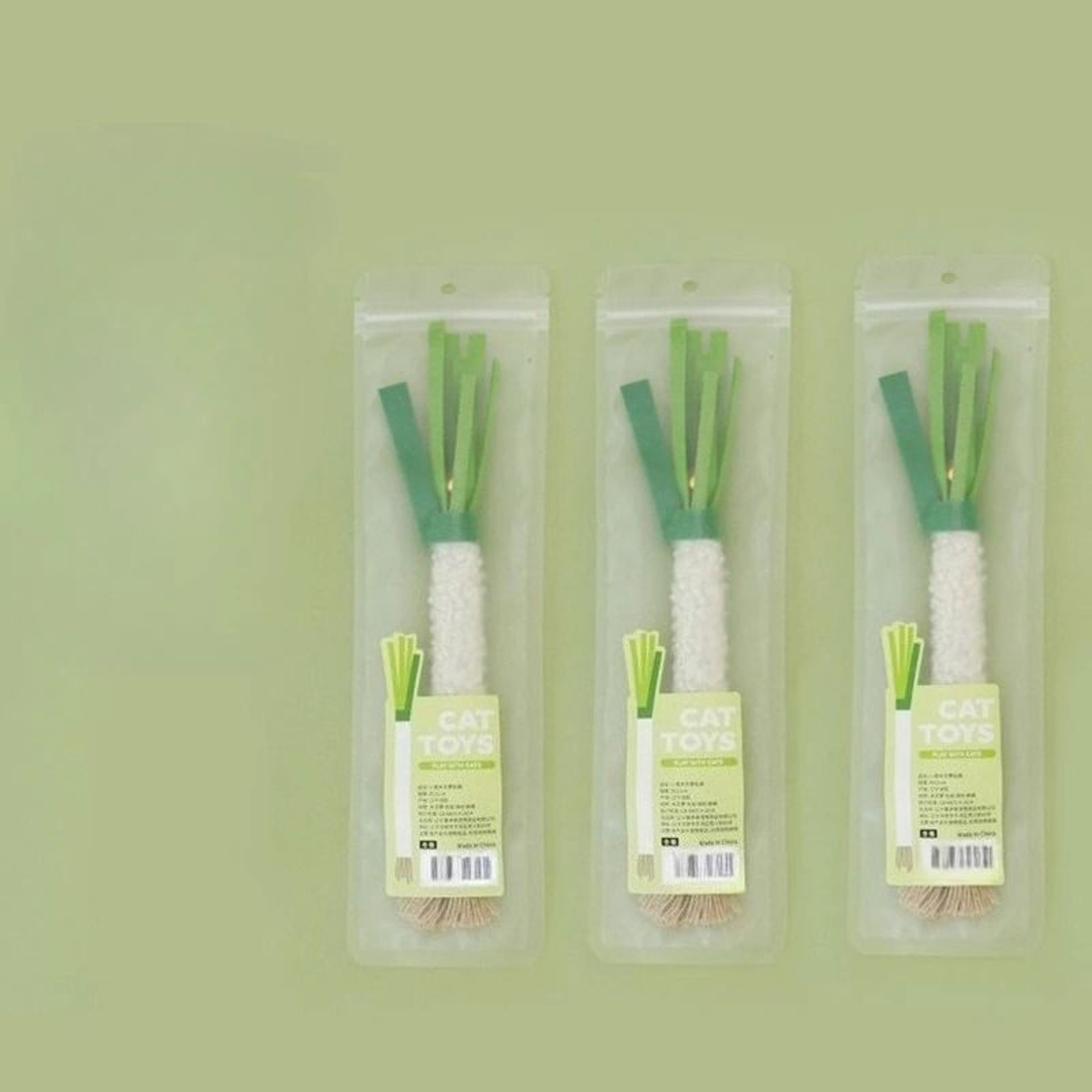 Three Piece Simulated Scallion Cat Chew Toy With Silver Vine Stick For Teething Play Kittens 3