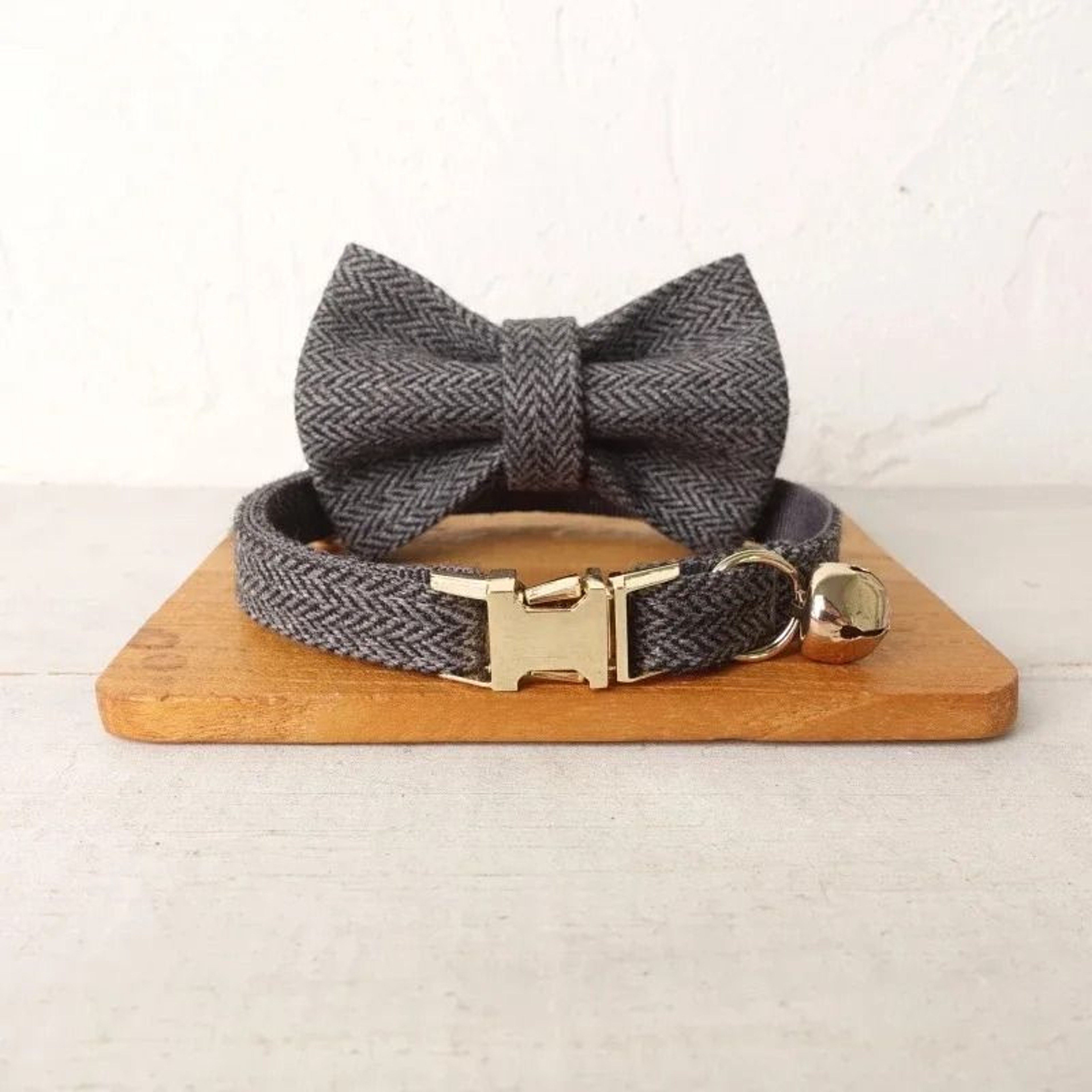 Personalized Bow Tie Pet Collar With Engraved Name Tag For Cats And Dogs 4