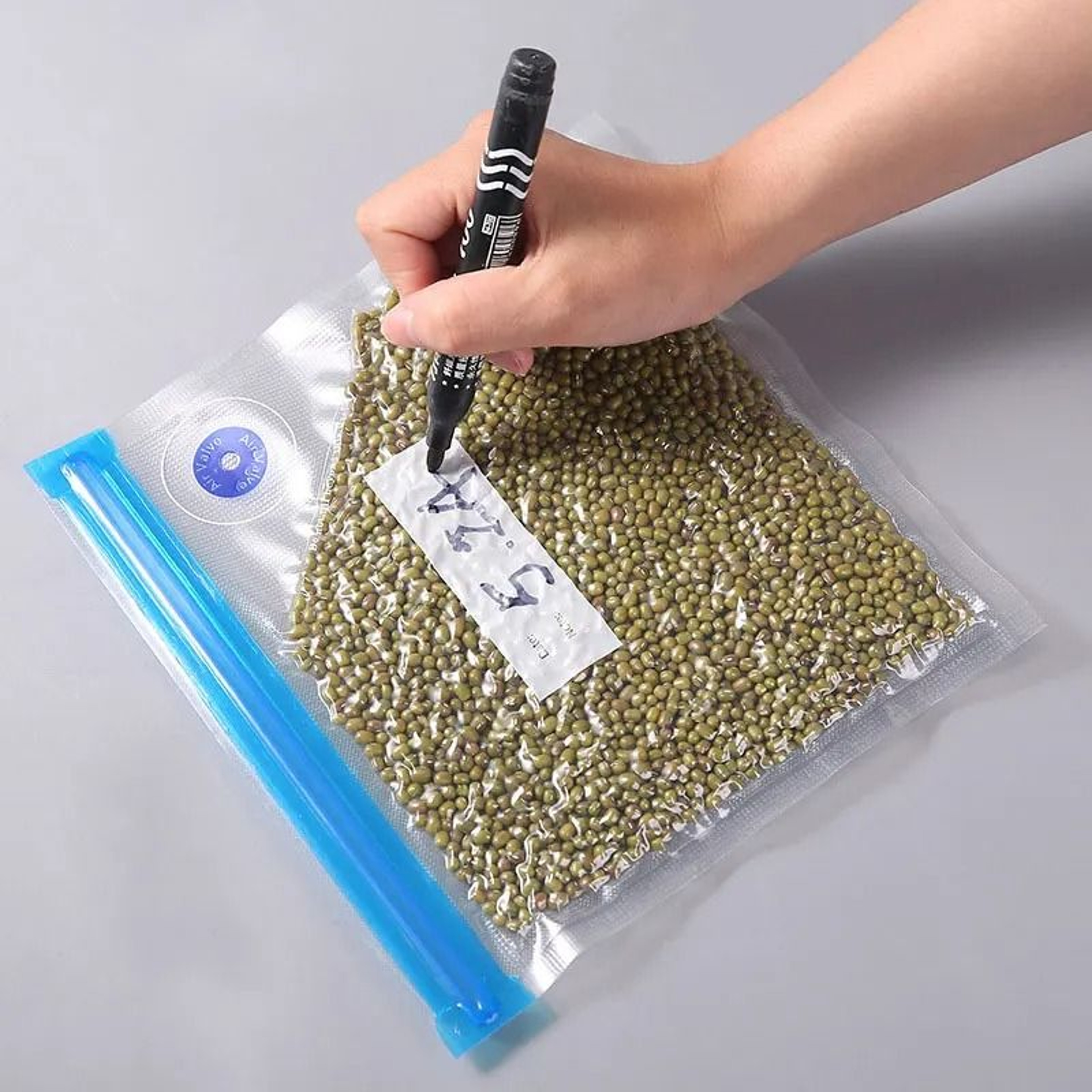 Reusable Vacuum Food Storage Bags Set With Handheld Sealer Pump 14