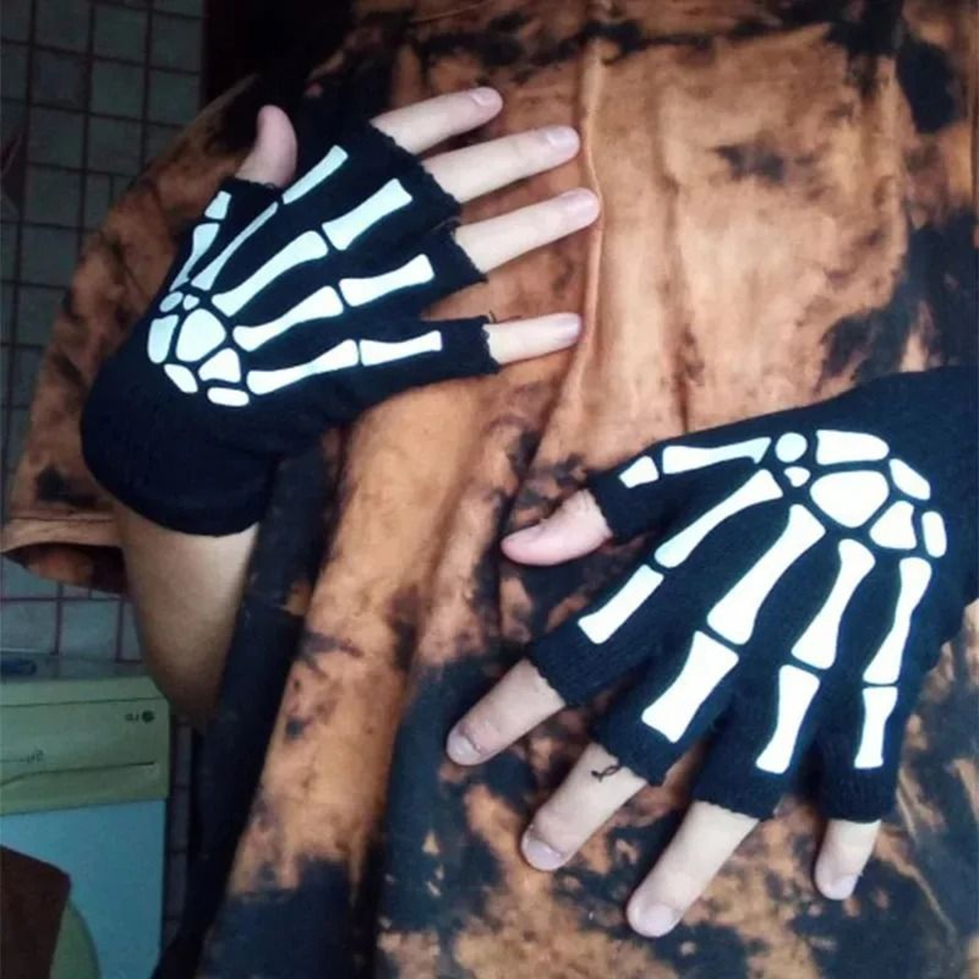 Glow In The Dark Skeleton Fingerless Gloves 10
