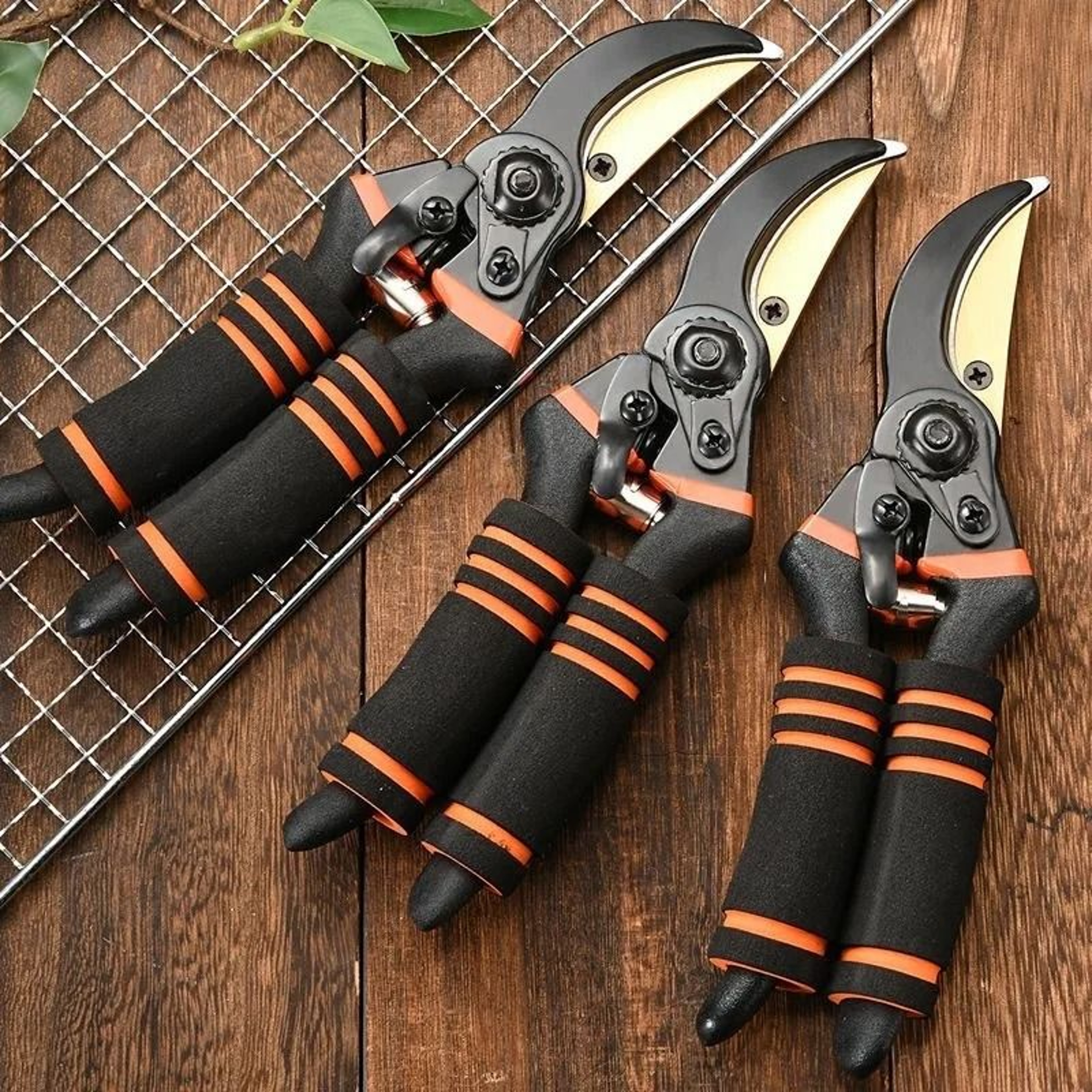 Labor Saving Heavy Duty Steel Pruning Shears 1