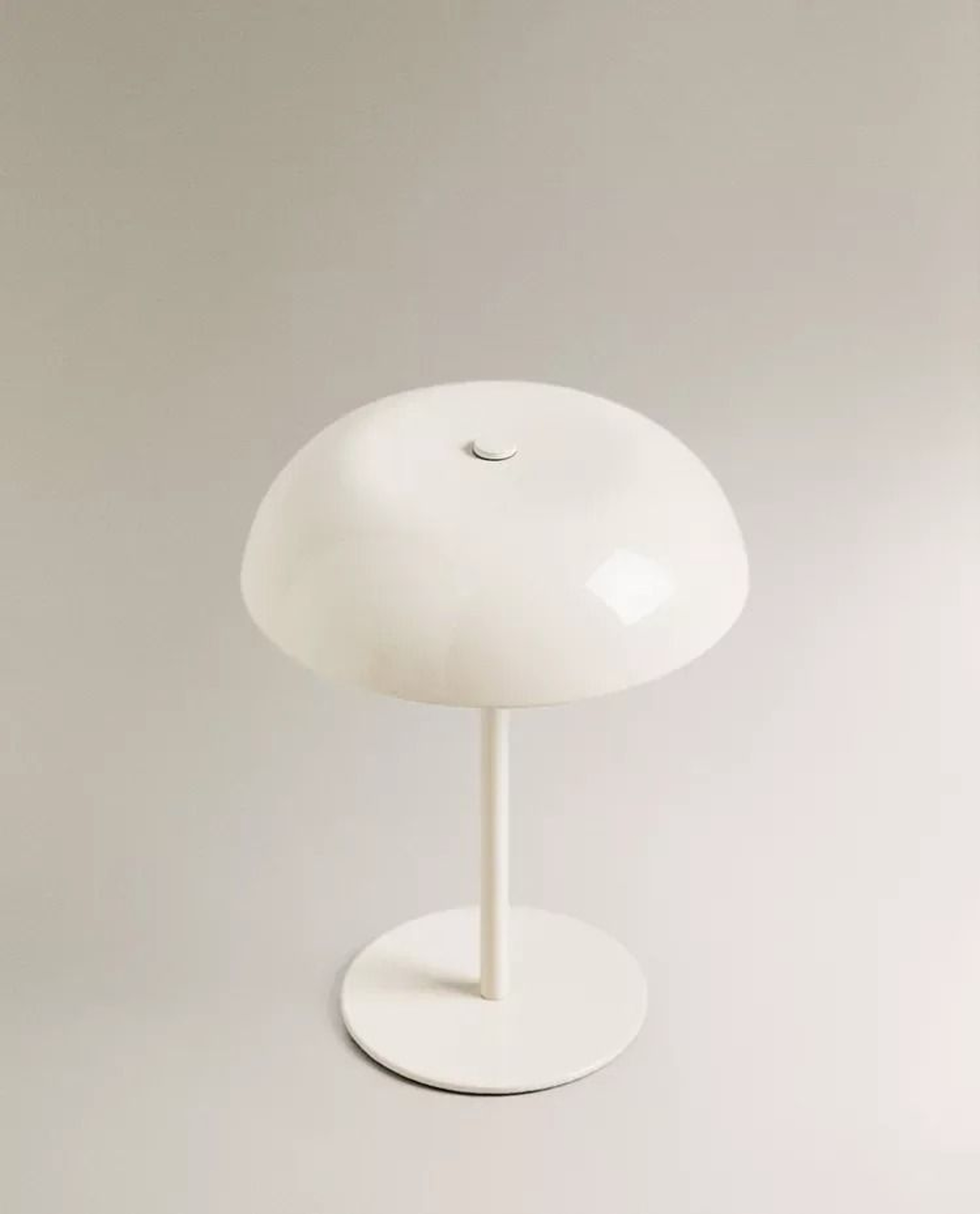 Rechargeable Mushroom Touch Table Lamp With Three Color Dimmable Bedside Lighting 3