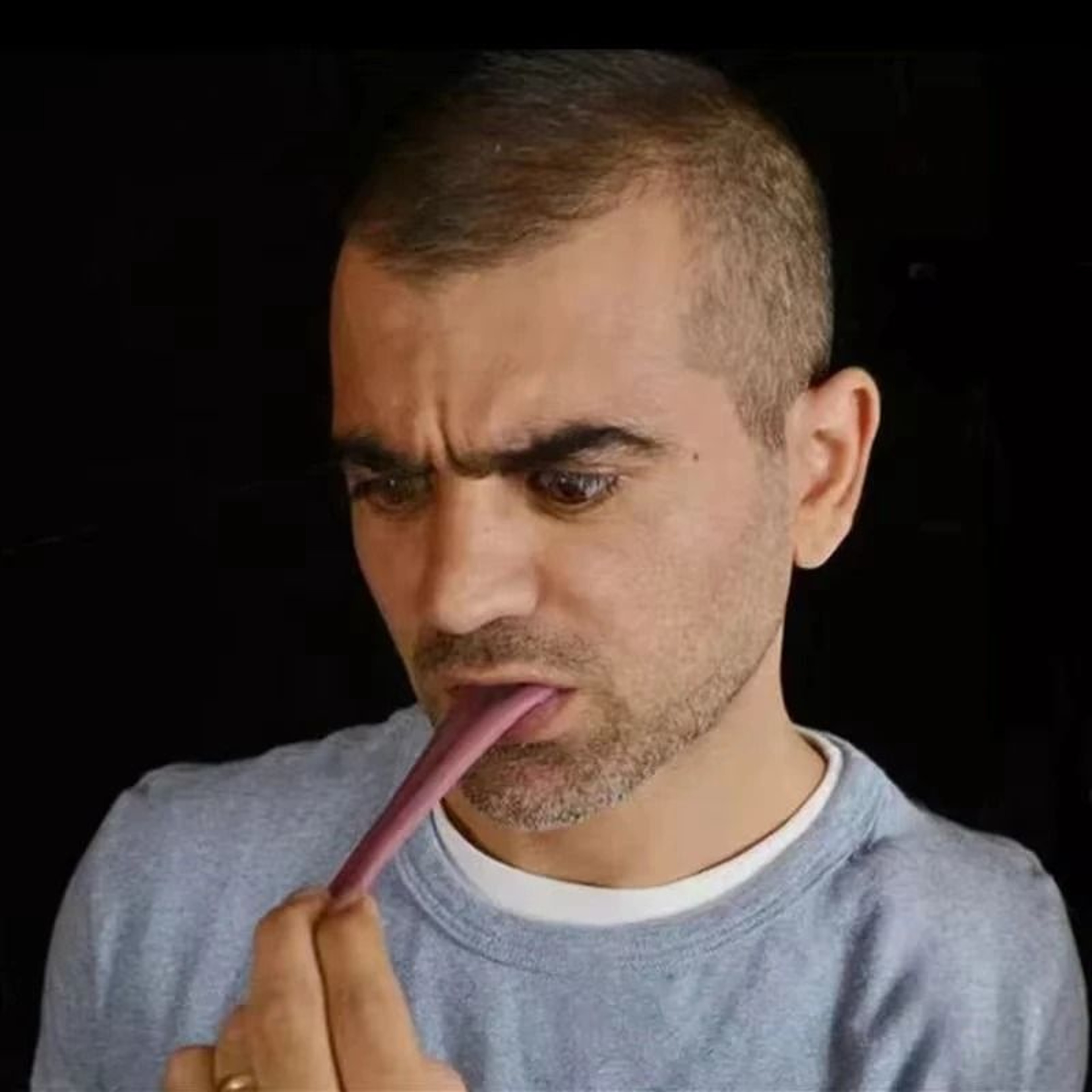 Realistic Fake Tongue Magic Prop For Shocking Halloween Pranks And Performances 4