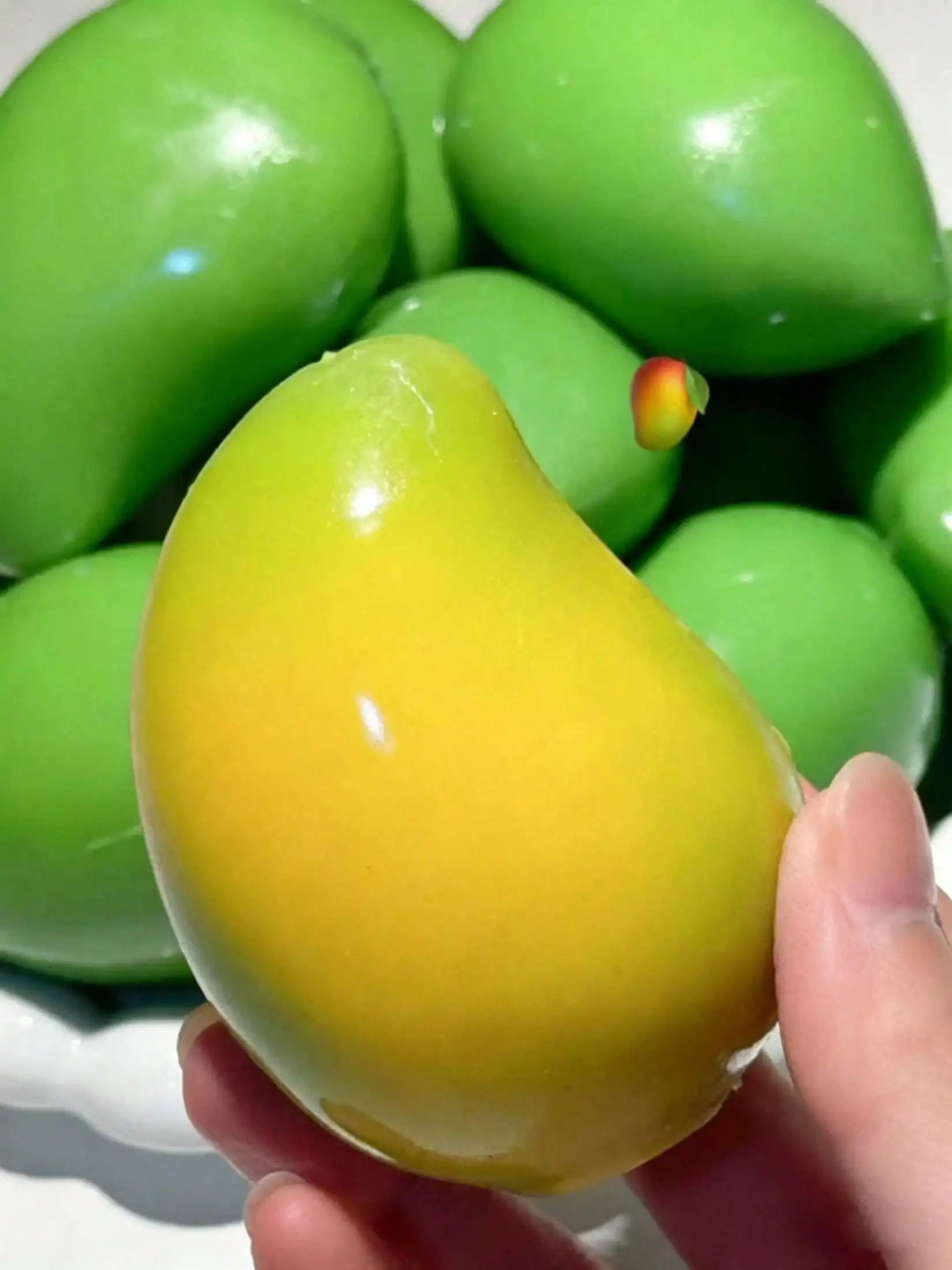 Color Changing Mango Squishy Sensory Stress Ball Toy For Kids Adults Party Favors 1