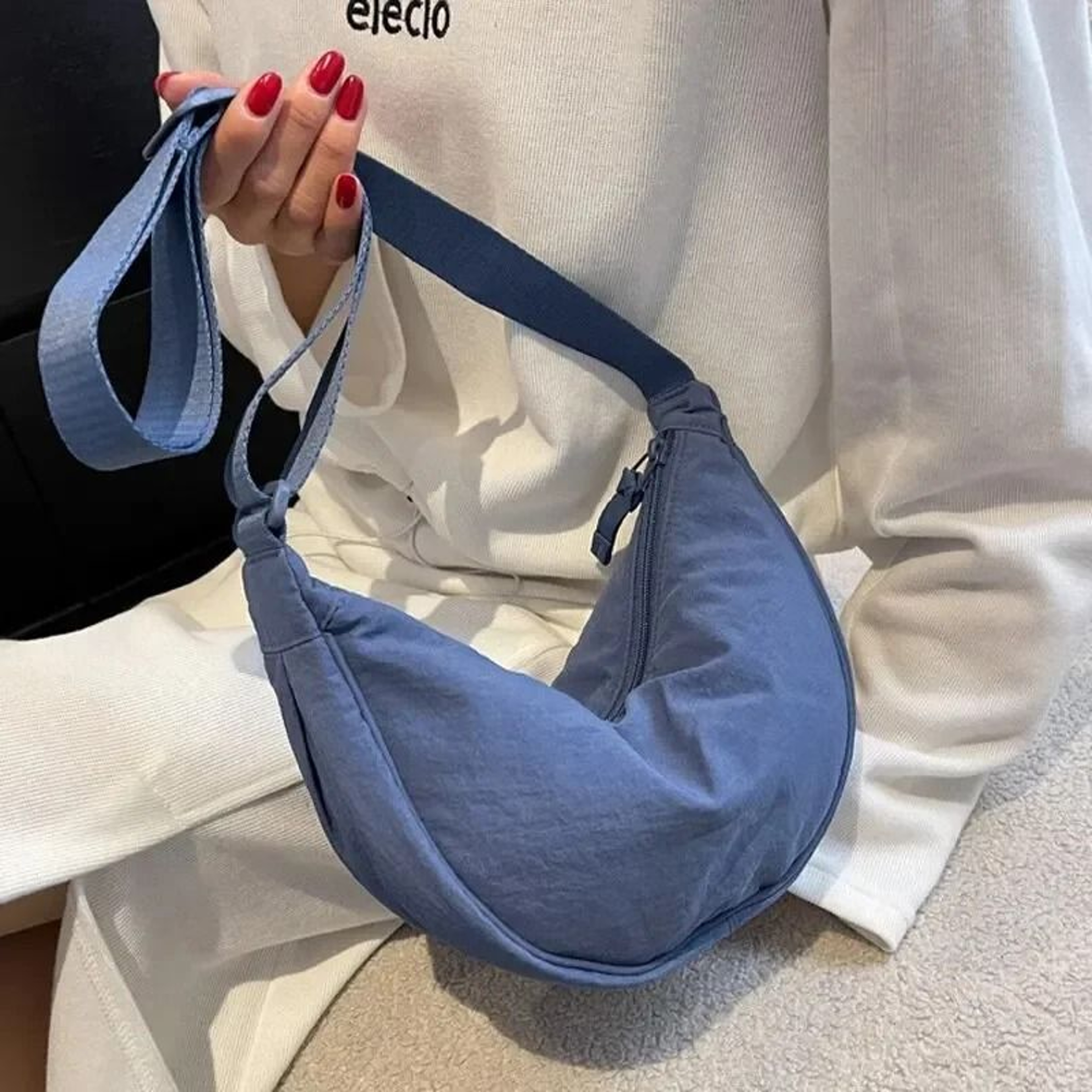 Large Capacity Nylon Dumpling Shoulder Bag Makes Daily Carrying Effortless Everywhere 8