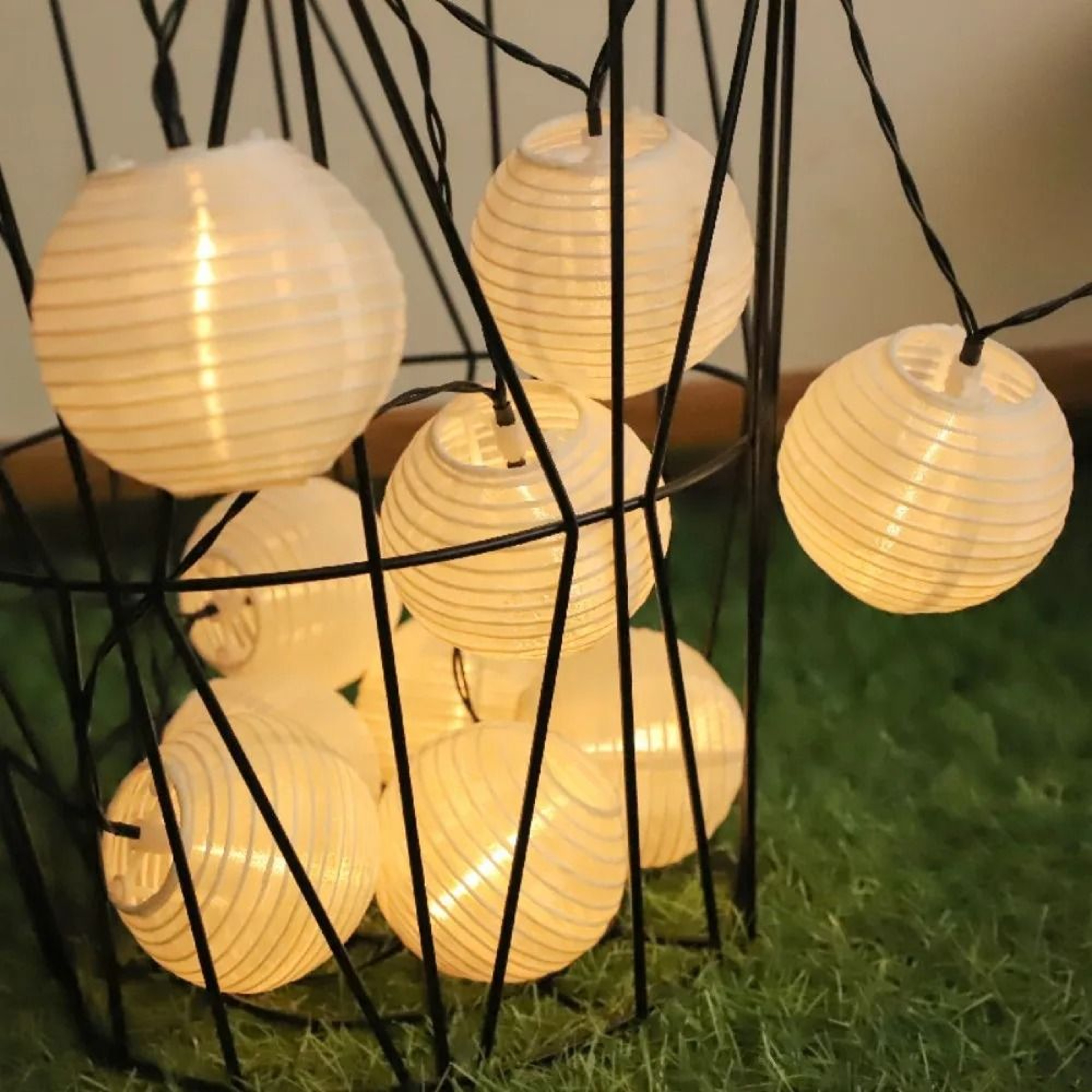 Solar White Lantern String Lights With Eight Modes For Outdoor Celebrations 2