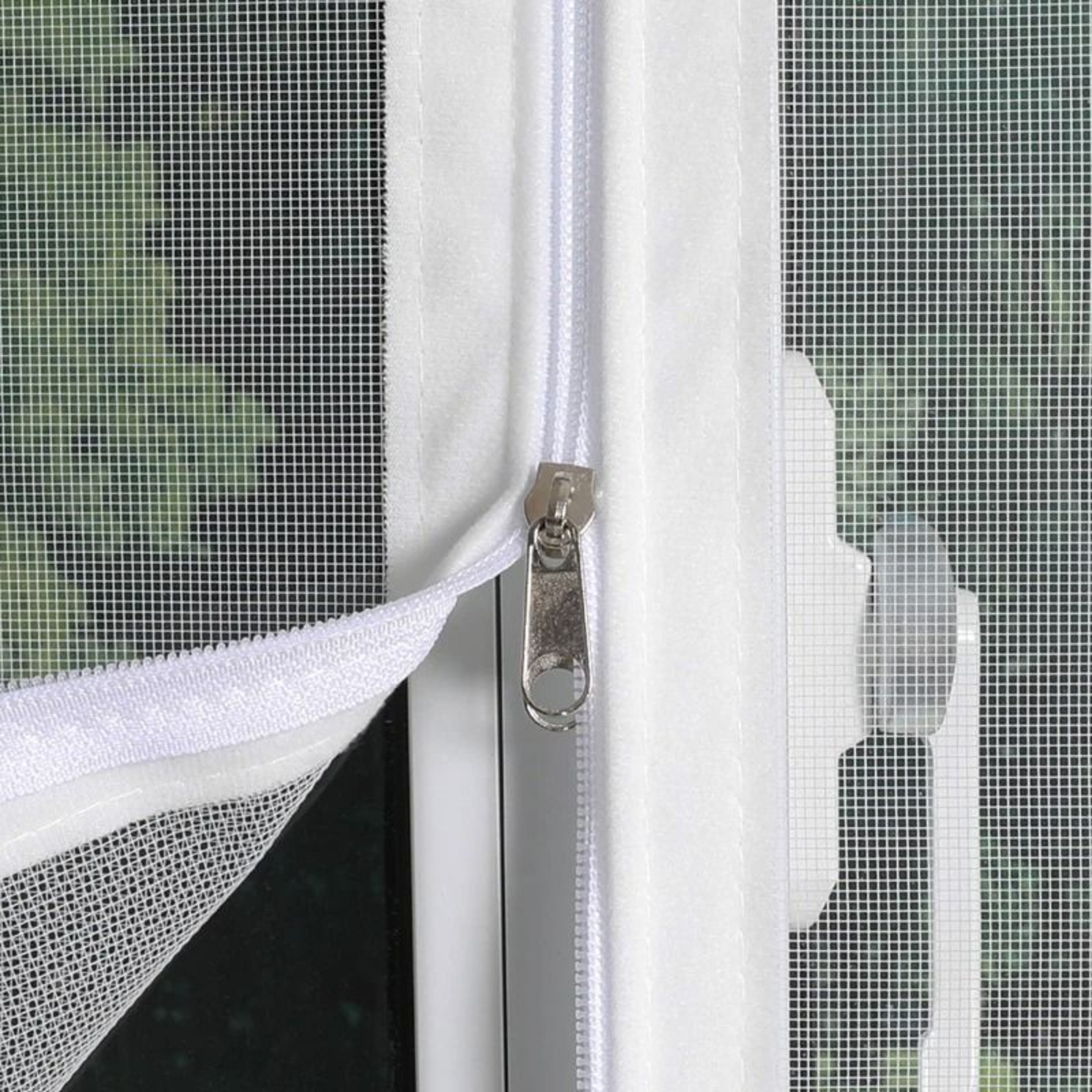 Easy Access White Zipper Window Screen For Breathable Mosquito Protection 4