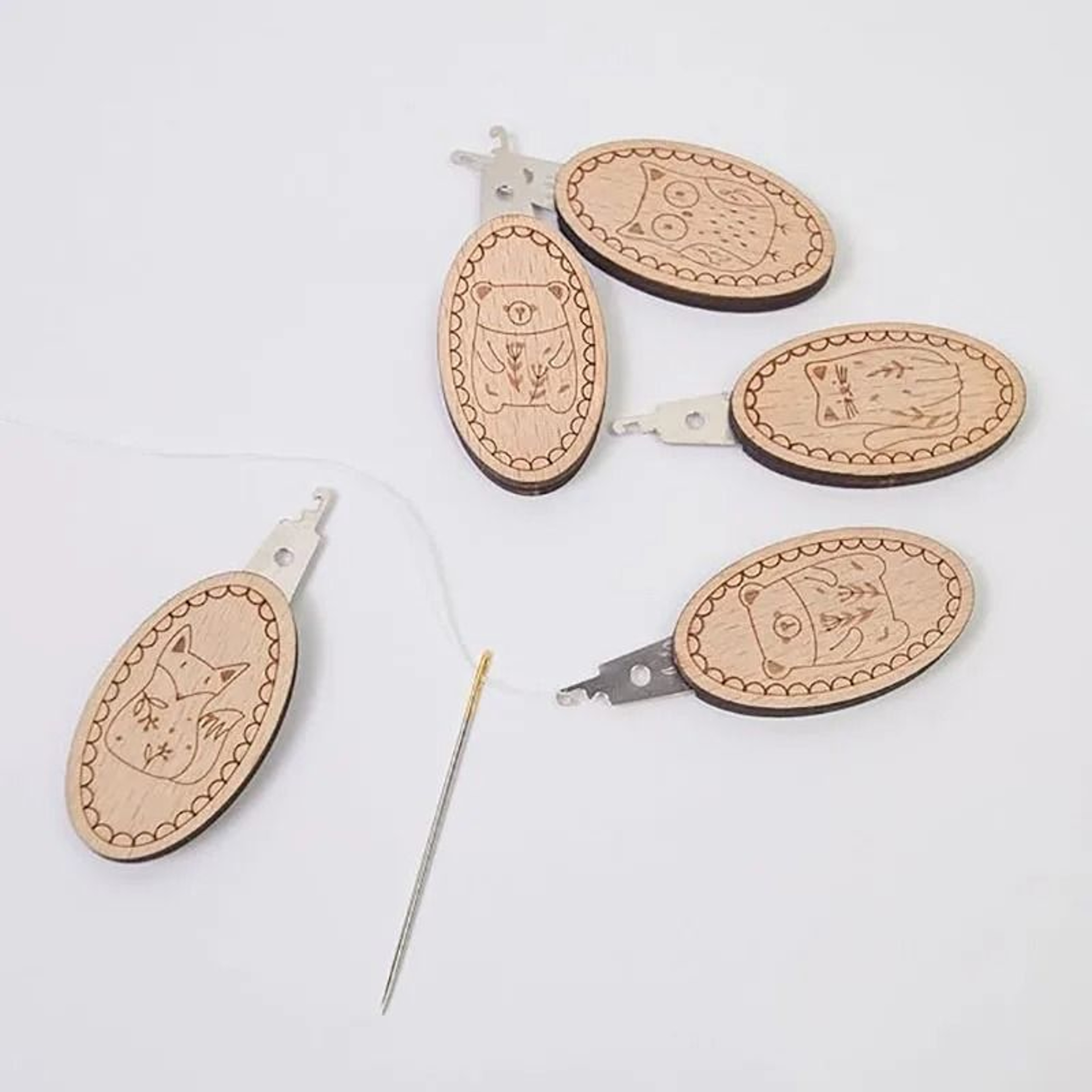Cute Animal Needle Threader Two Piece Set For Easy Sewing Crafts 7