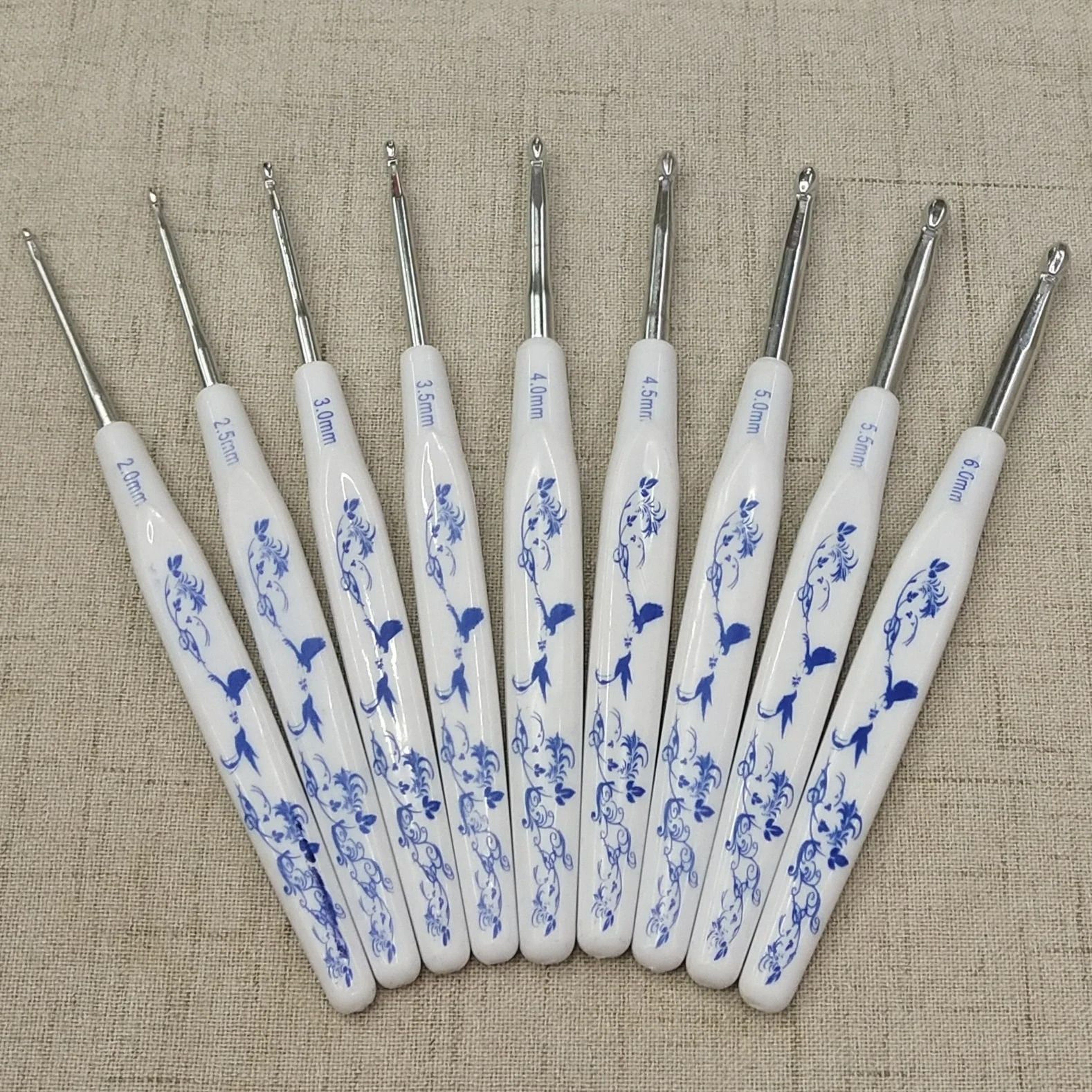 Ergonomic Crochet Hook Set For Smooth Comfortable Yarn Crafting Projects Beginners 2