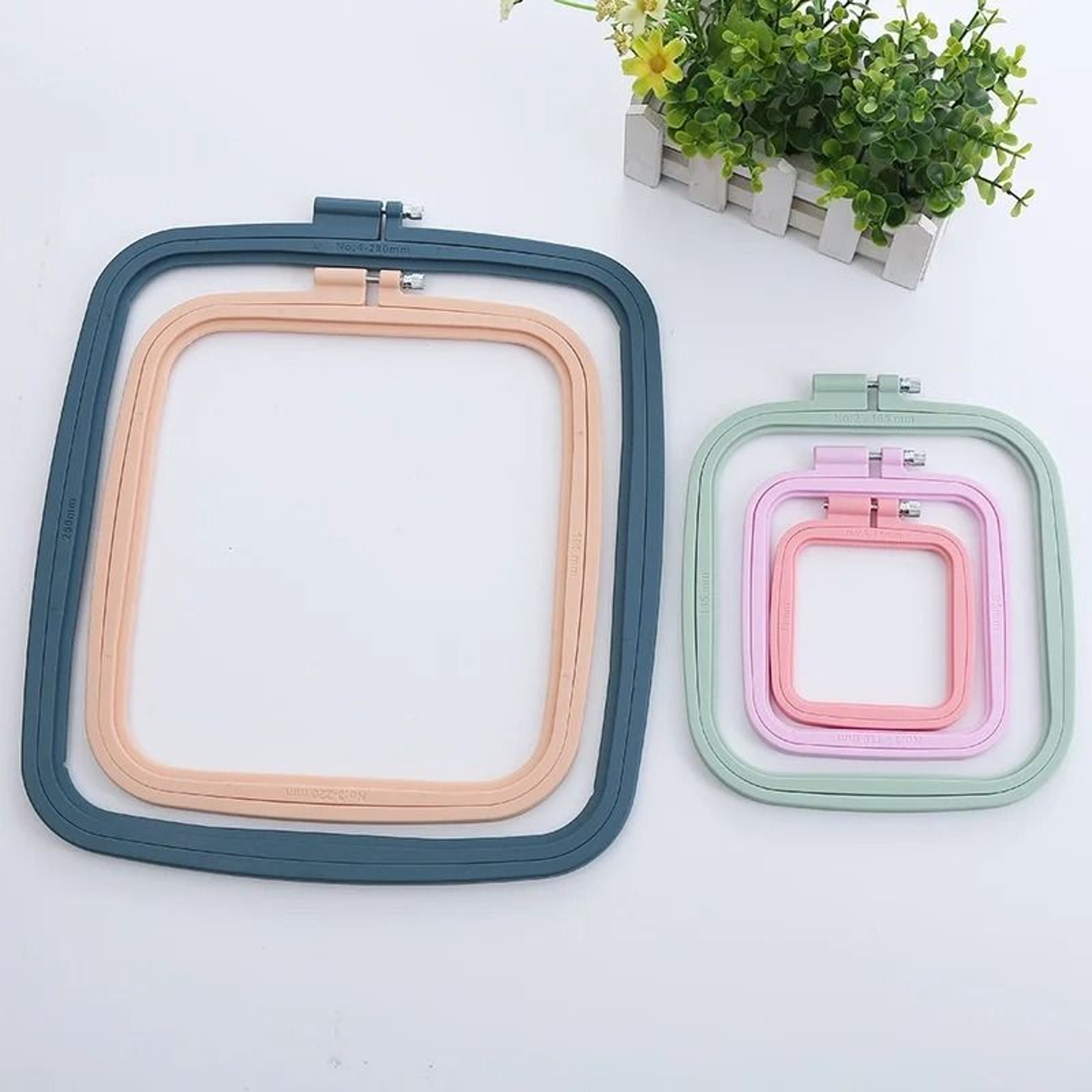 Adjustable Square Embroidery Hoop Set For Easy Cross Stitch Needlework Projects 8