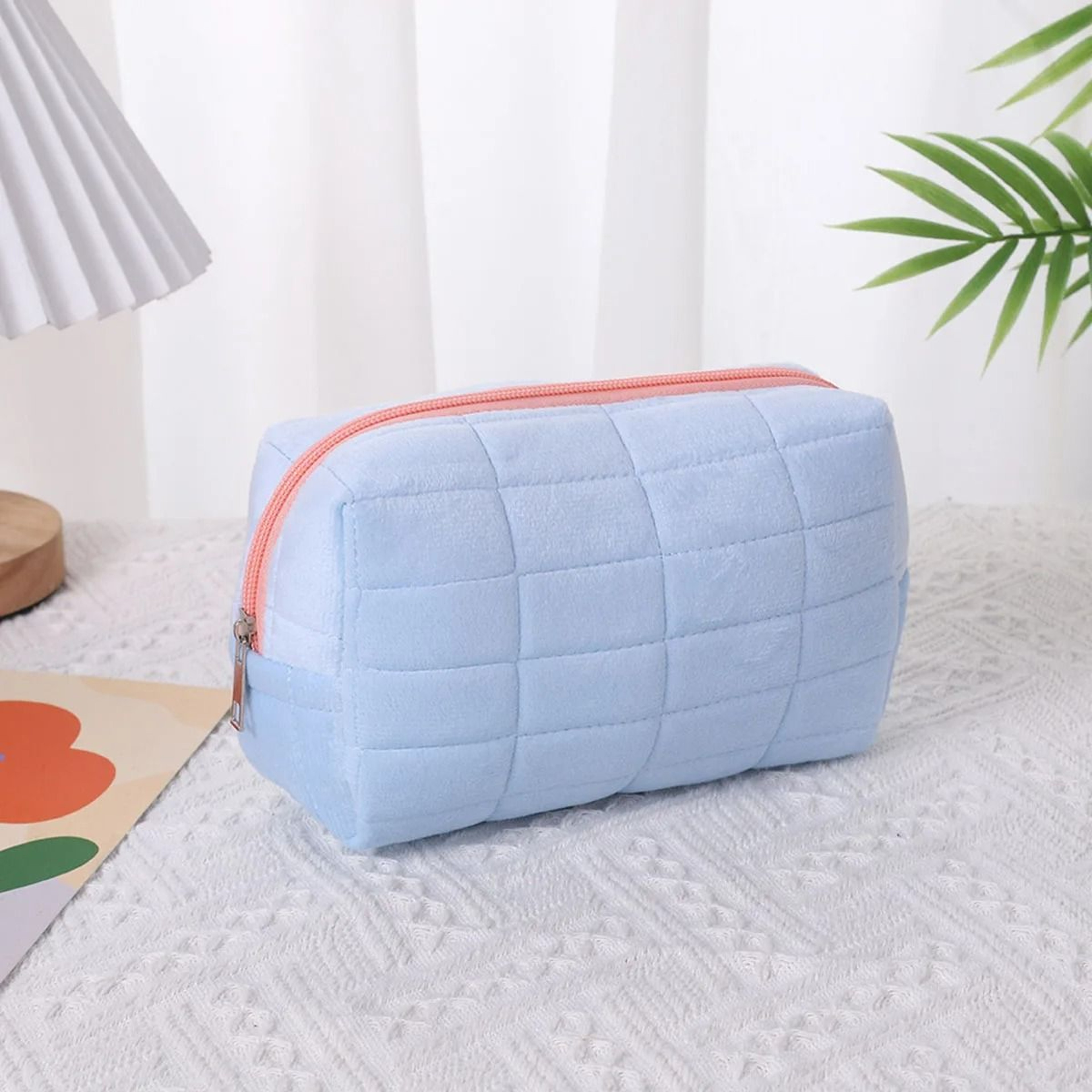 Padded Large Capacity Makeup Bag And Travel Cosmetic Organizer 7