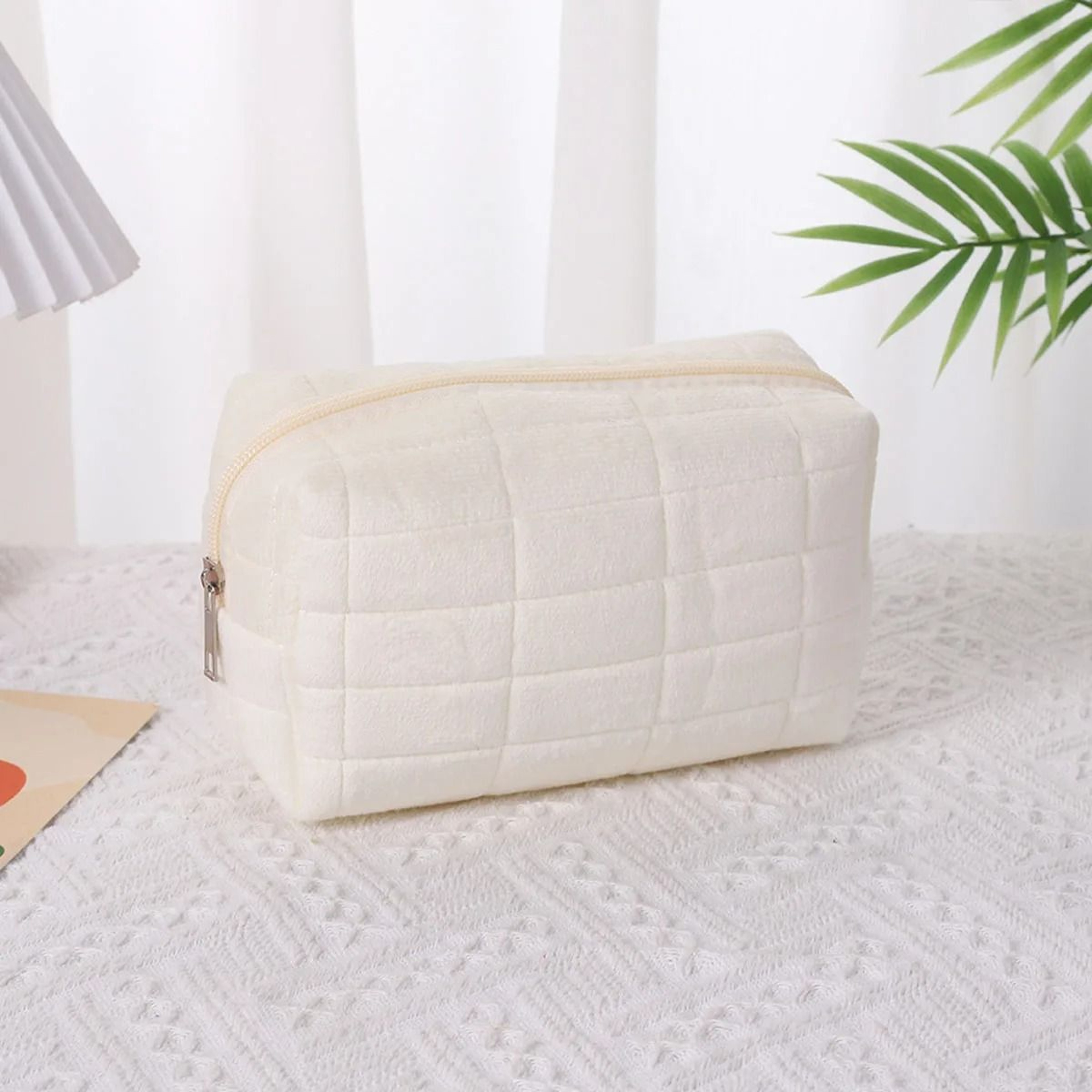 Padded Large Capacity Makeup Bag And Travel Cosmetic Organizer 9