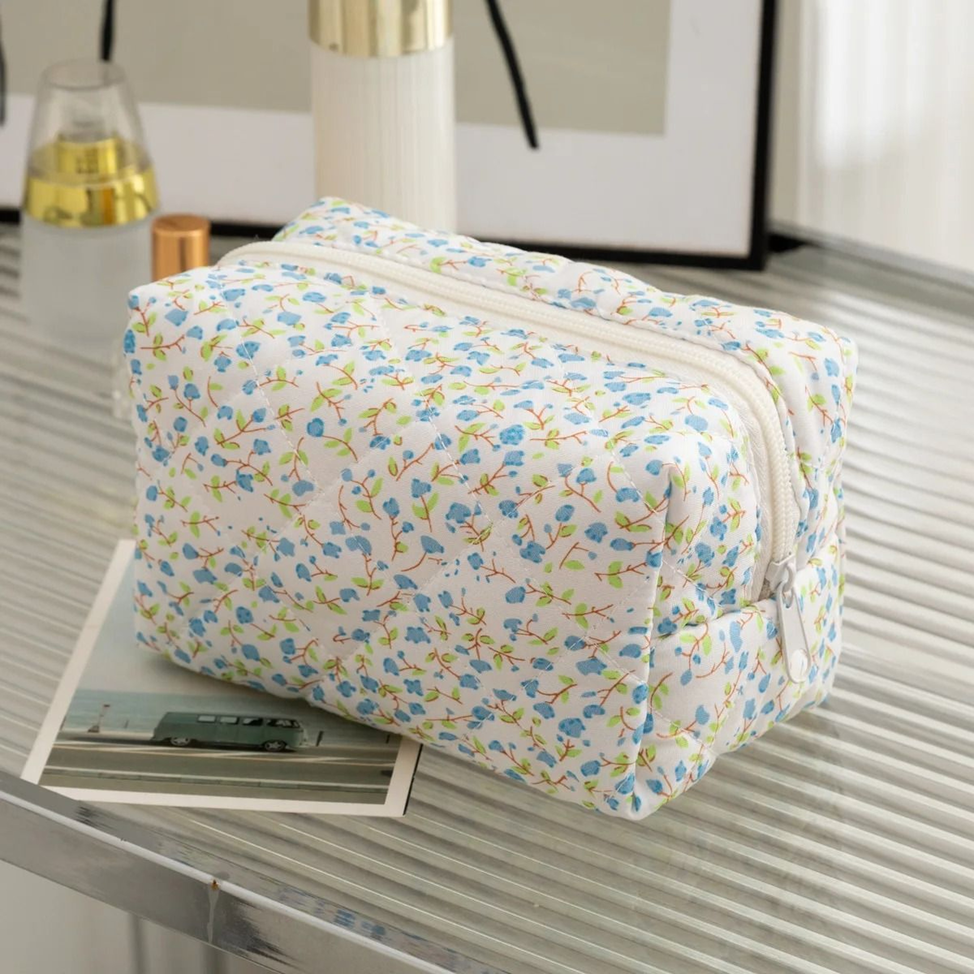 Large Capacity Cotton Floral Quilted Makeup Bag 4