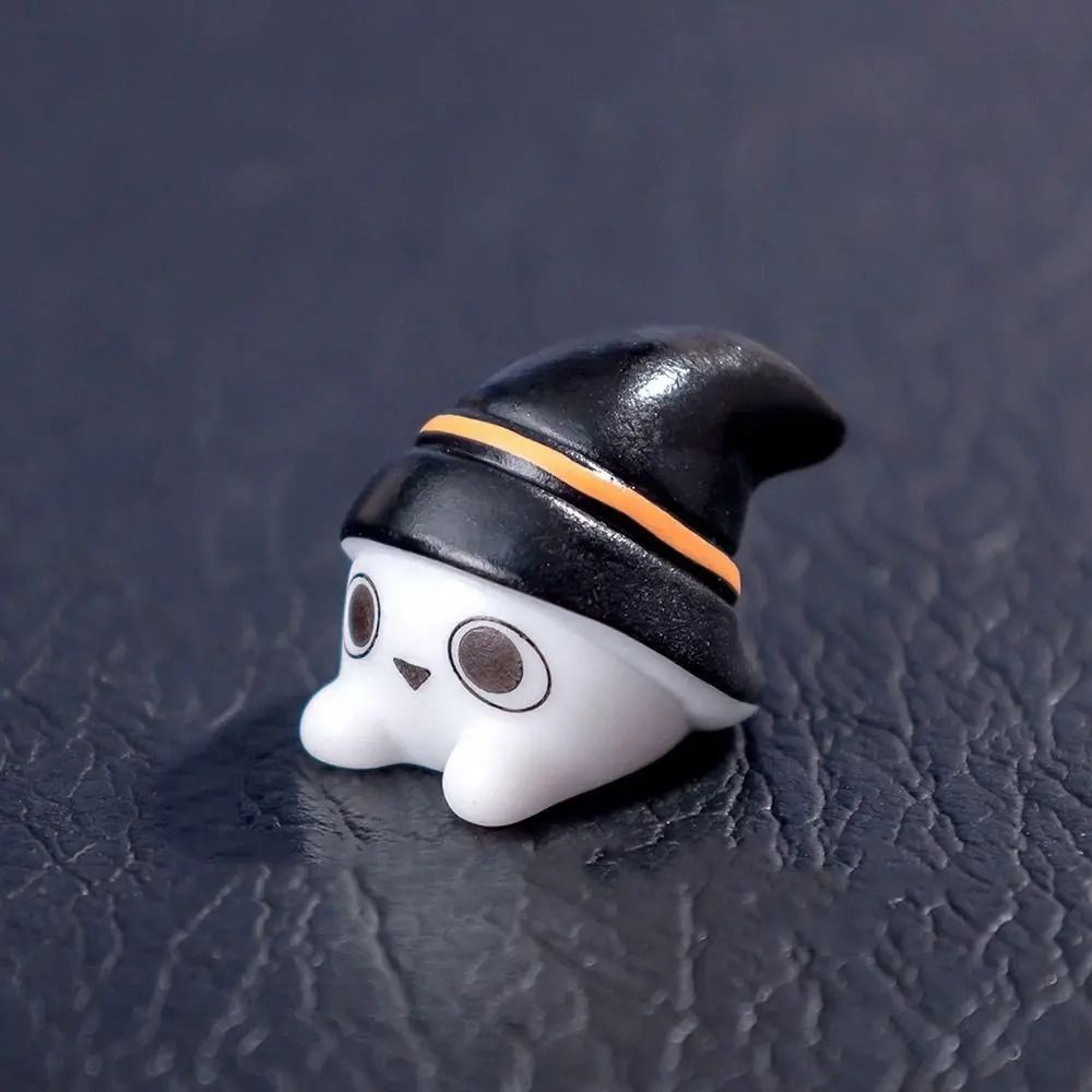 Mini Halloween Figurine Spooky Desk And Party Ornament 8