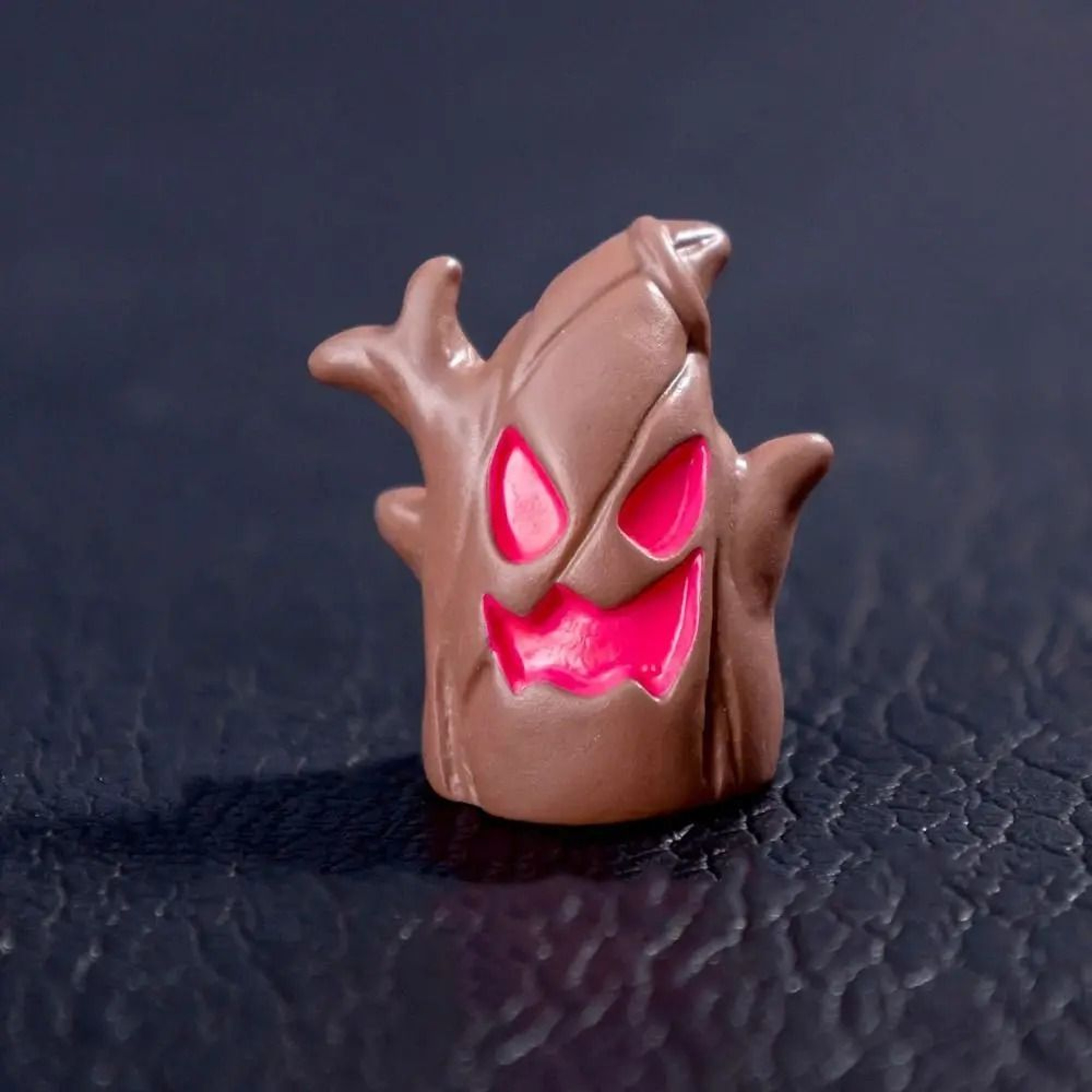 Mini Halloween Figurine Spooky Desk And Party Ornament 10
