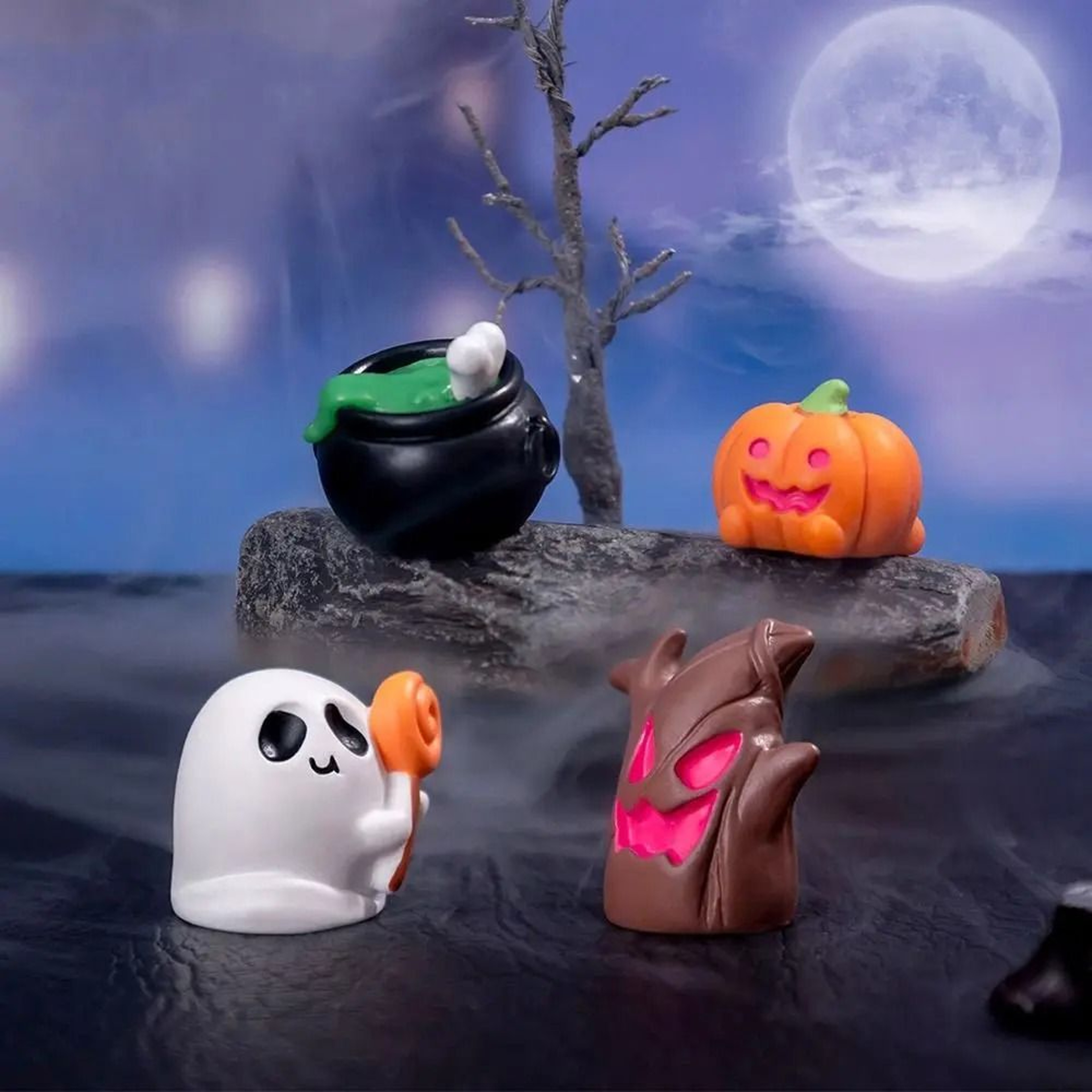 Mini Halloween Figurine Spooky Desk And Party Ornament 18