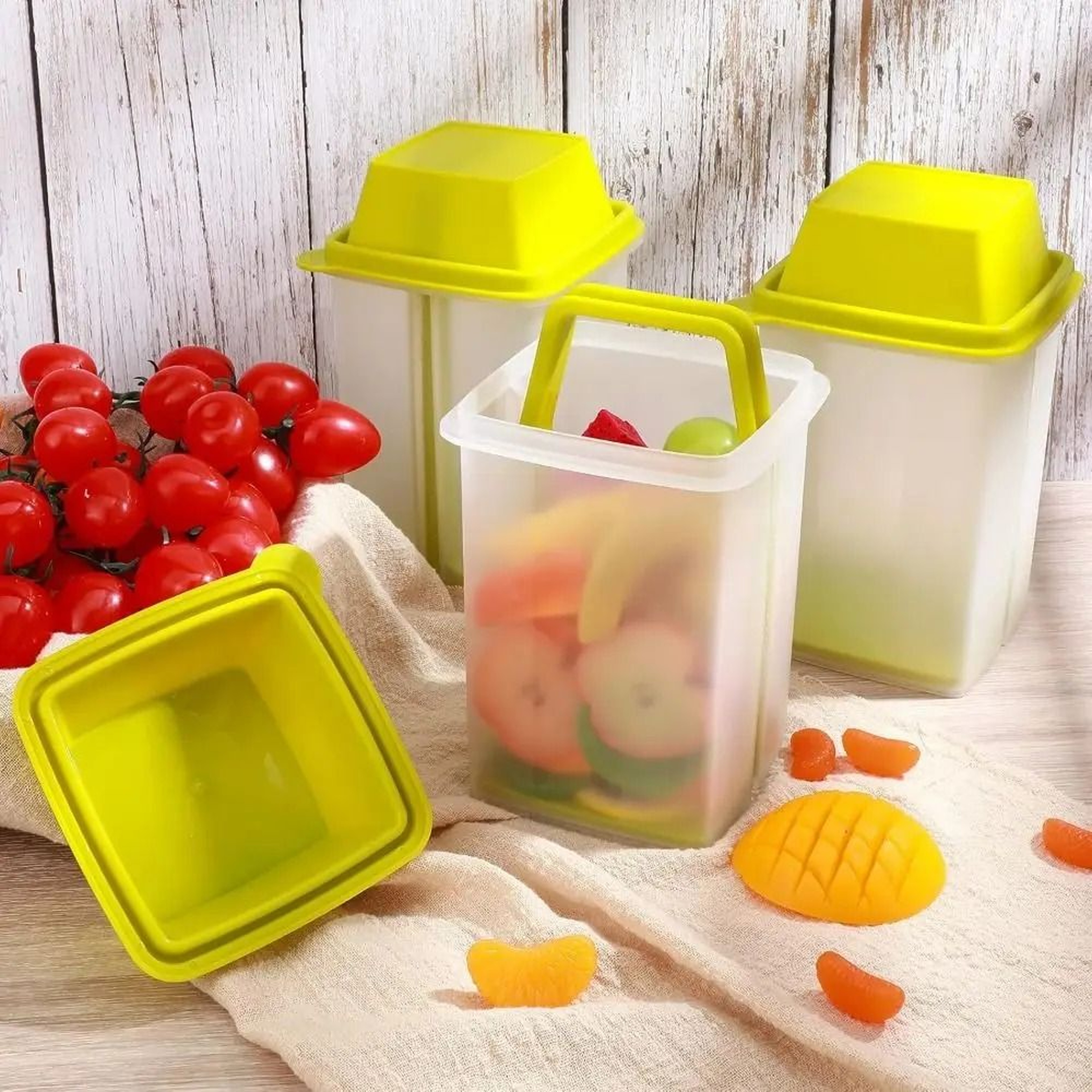 Reusable Pickle Container With Lift Out Strainer 0