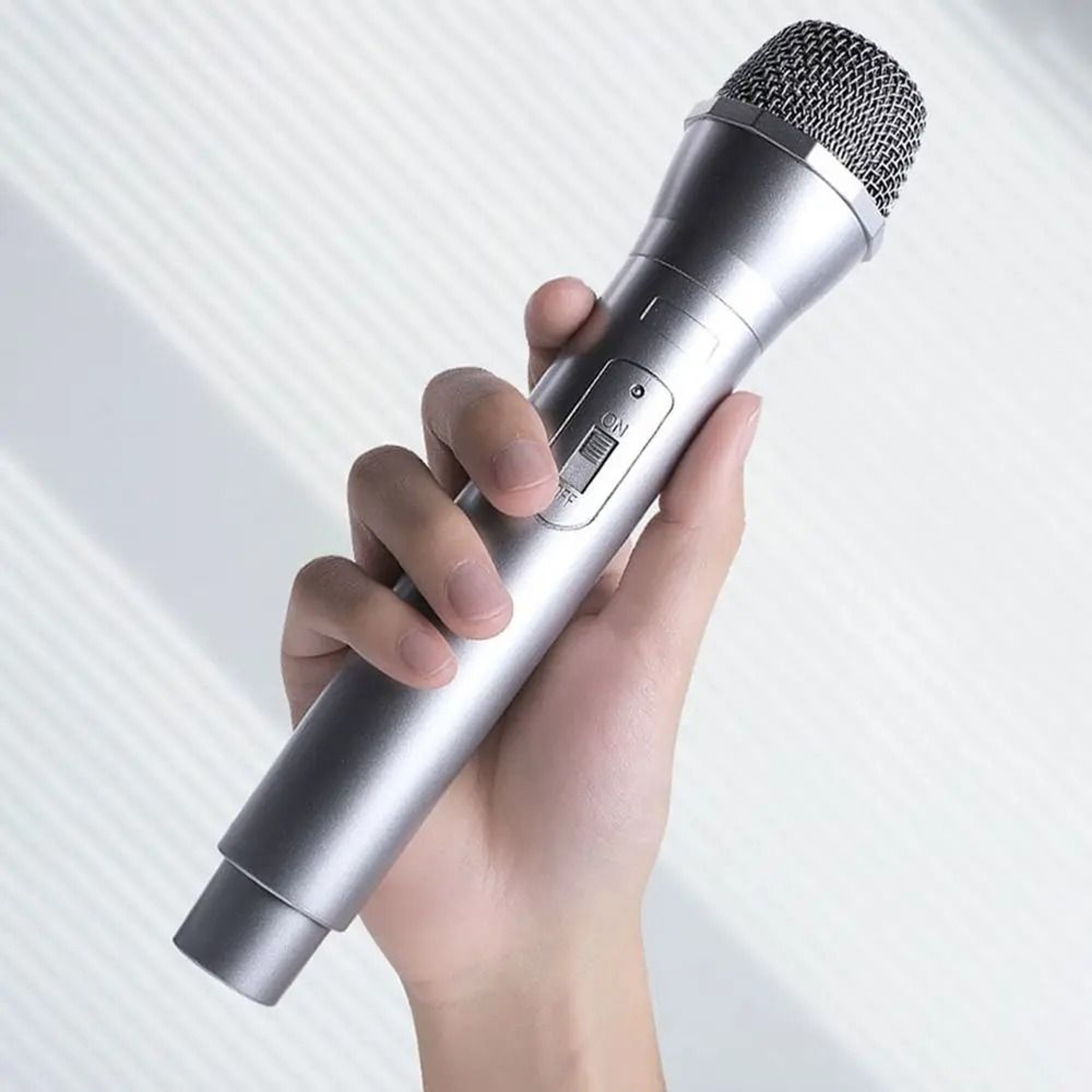 Lightweight Plastic Microphone Prop For Karaoke Costumes And Speech Practice 8