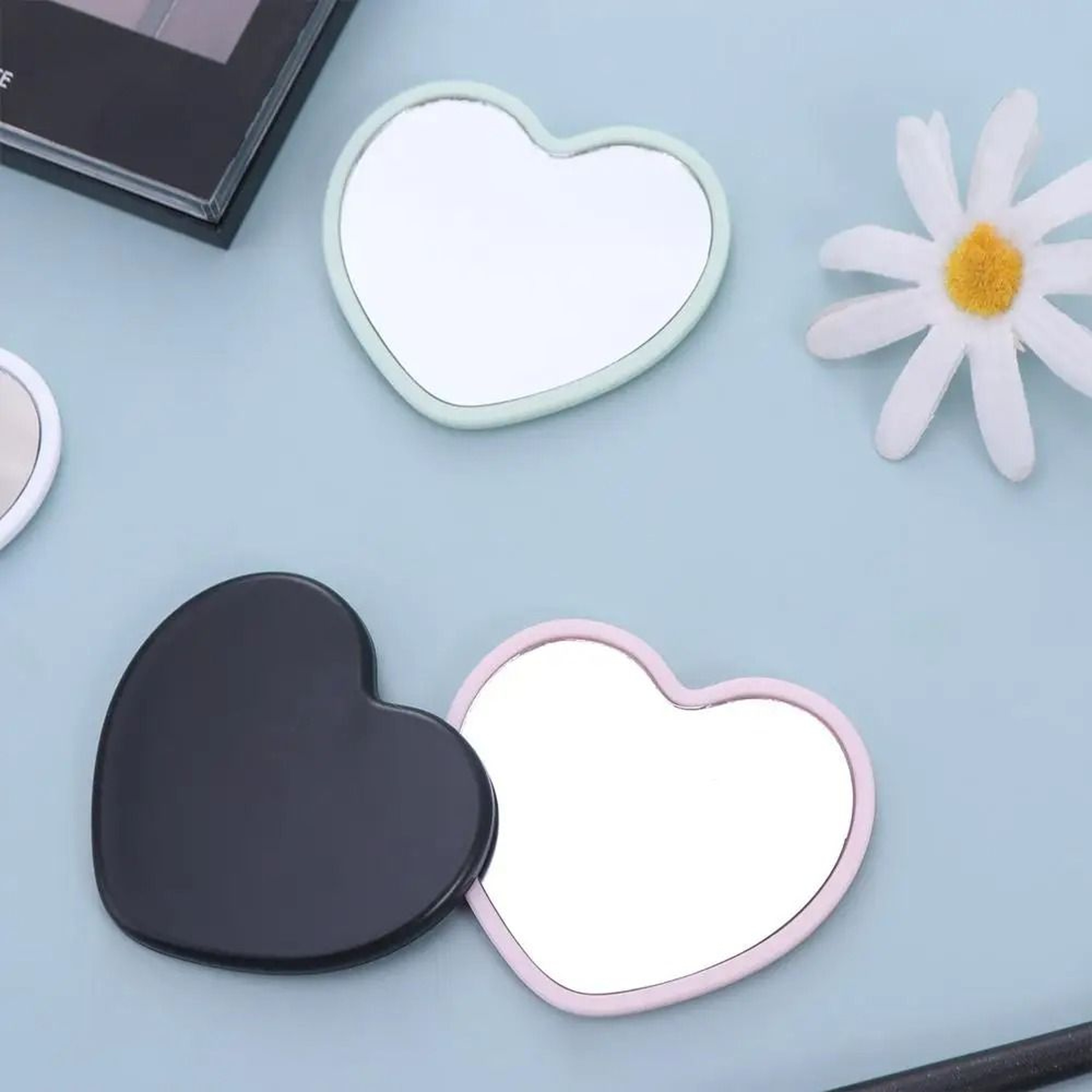 Modern Heart Shaped Handheld Mirror Portable Mini Makeup Beauty Vanity Mirror 6