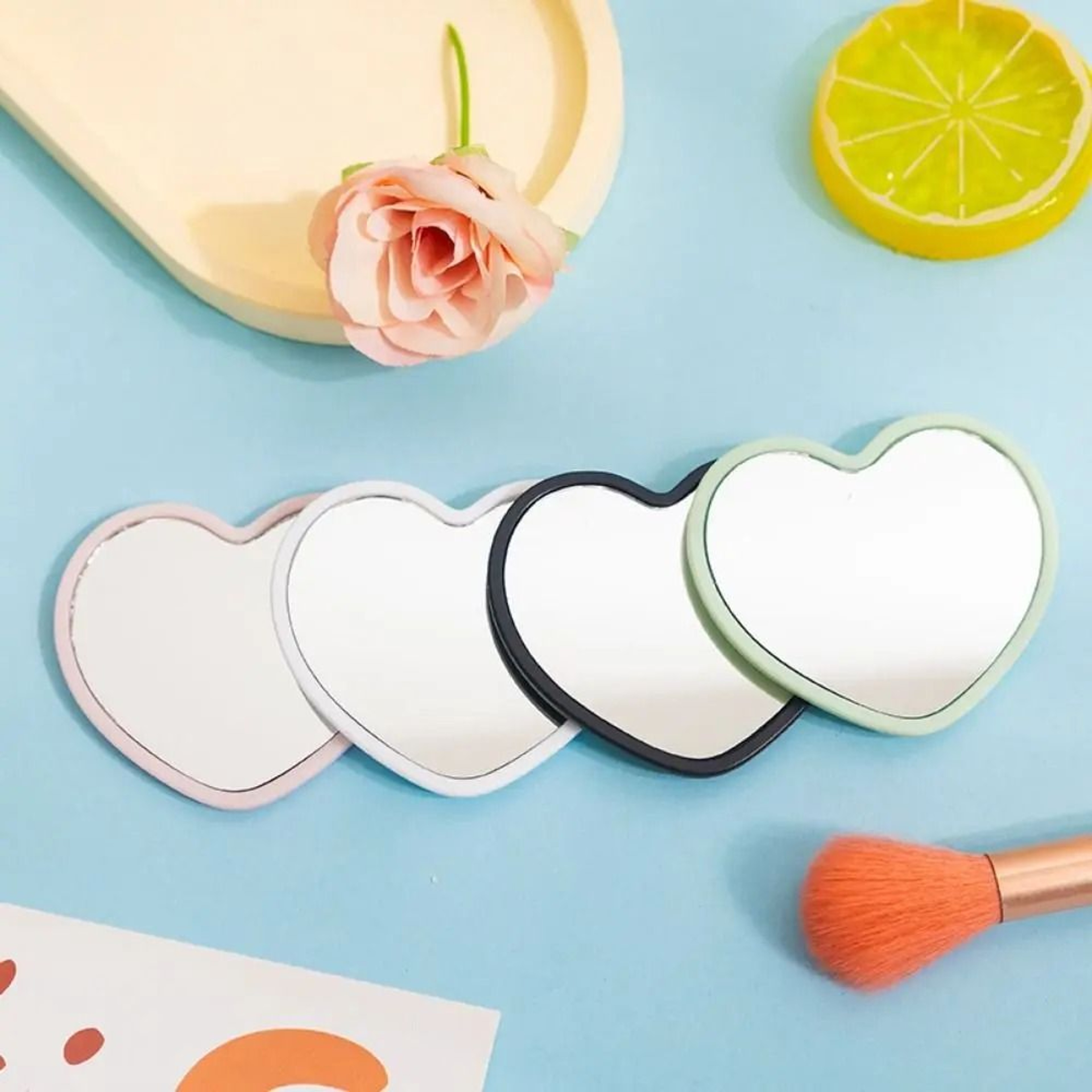 Modern Heart Shaped Handheld Mirror Portable Mini Makeup Beauty Vanity Mirror 0