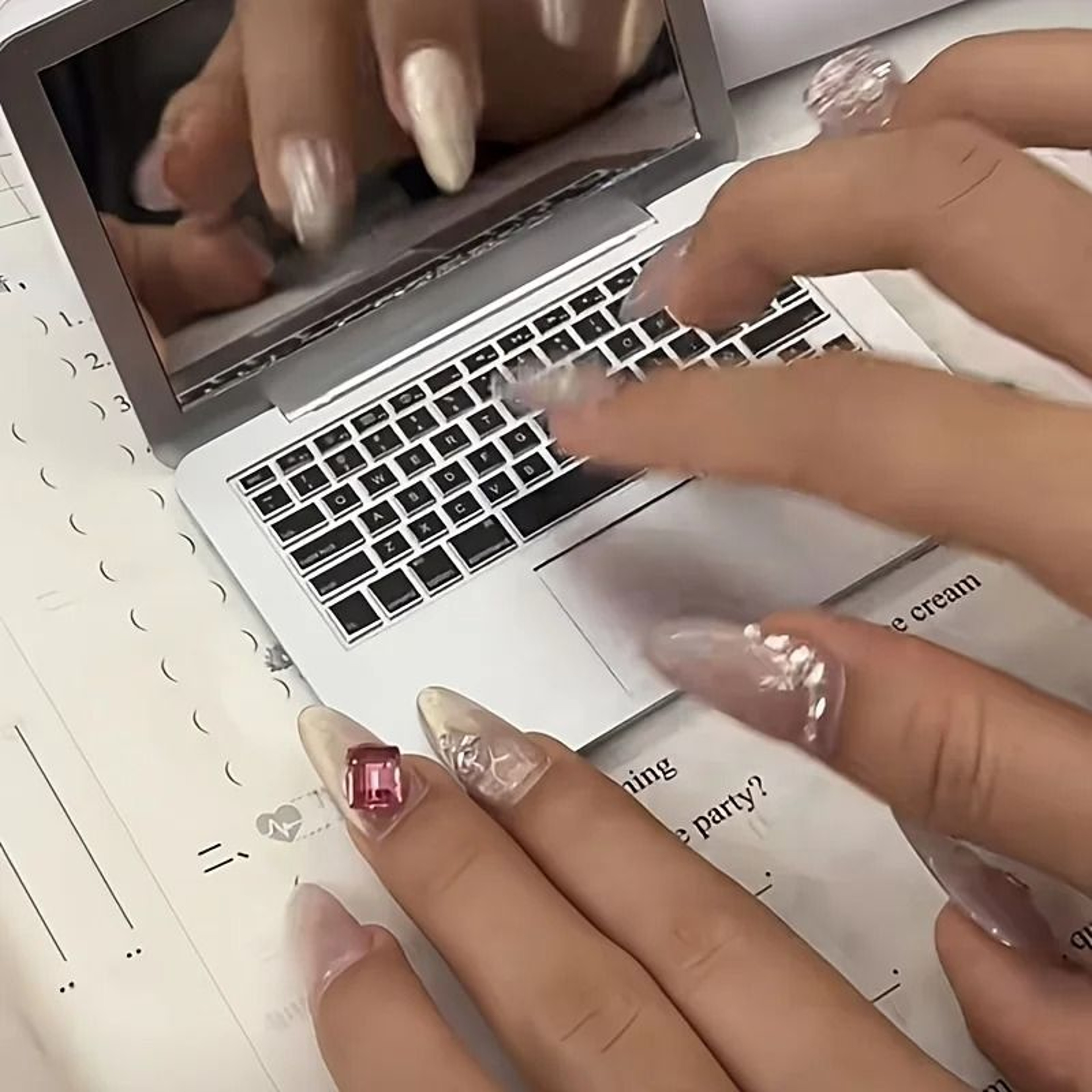 Mini Laptop Makeup Mirror Portable Folding Travel Pocket Mirror 4
