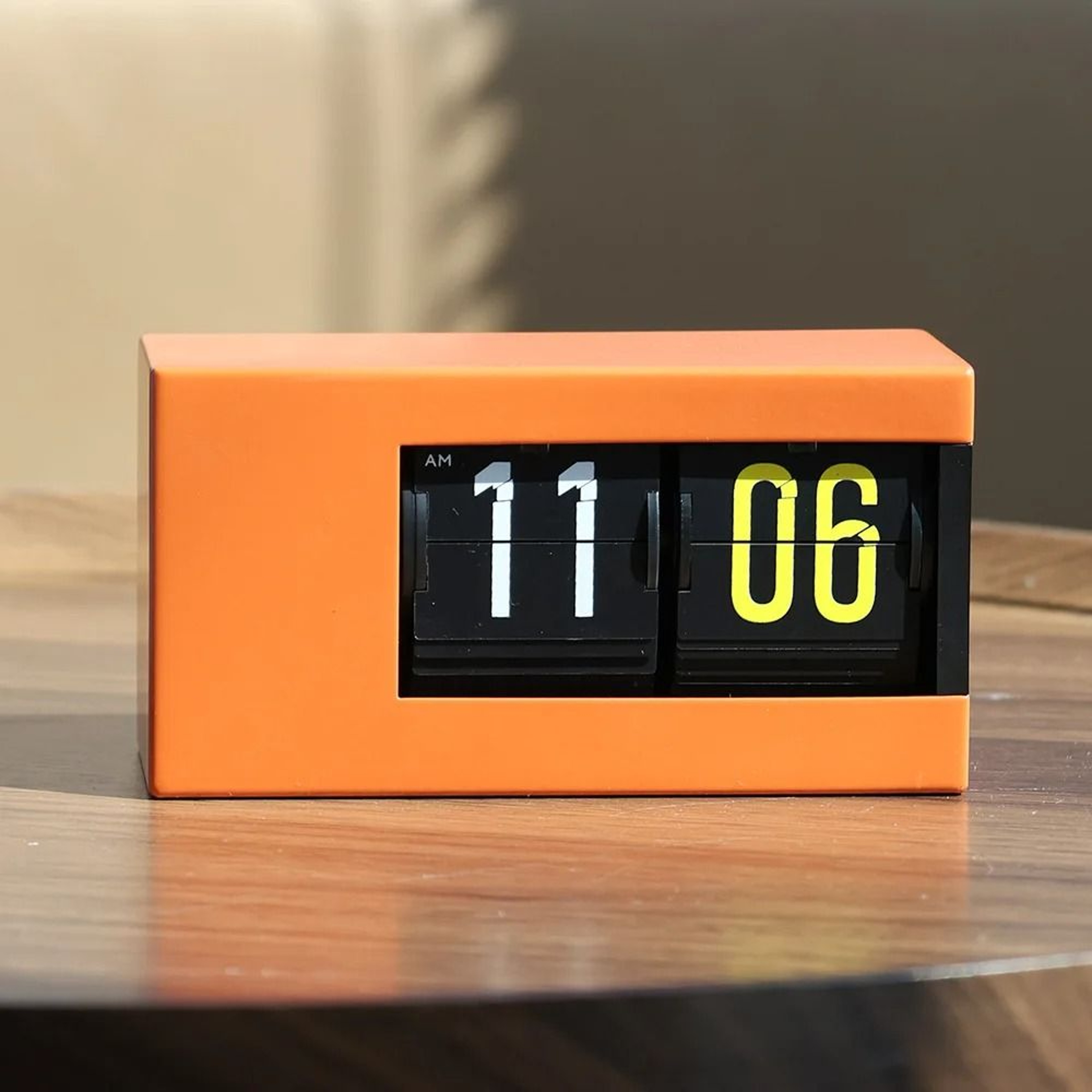 Vintage Automatic Flip Desk Alarm Clock Minimalist Retro Table Clock 10