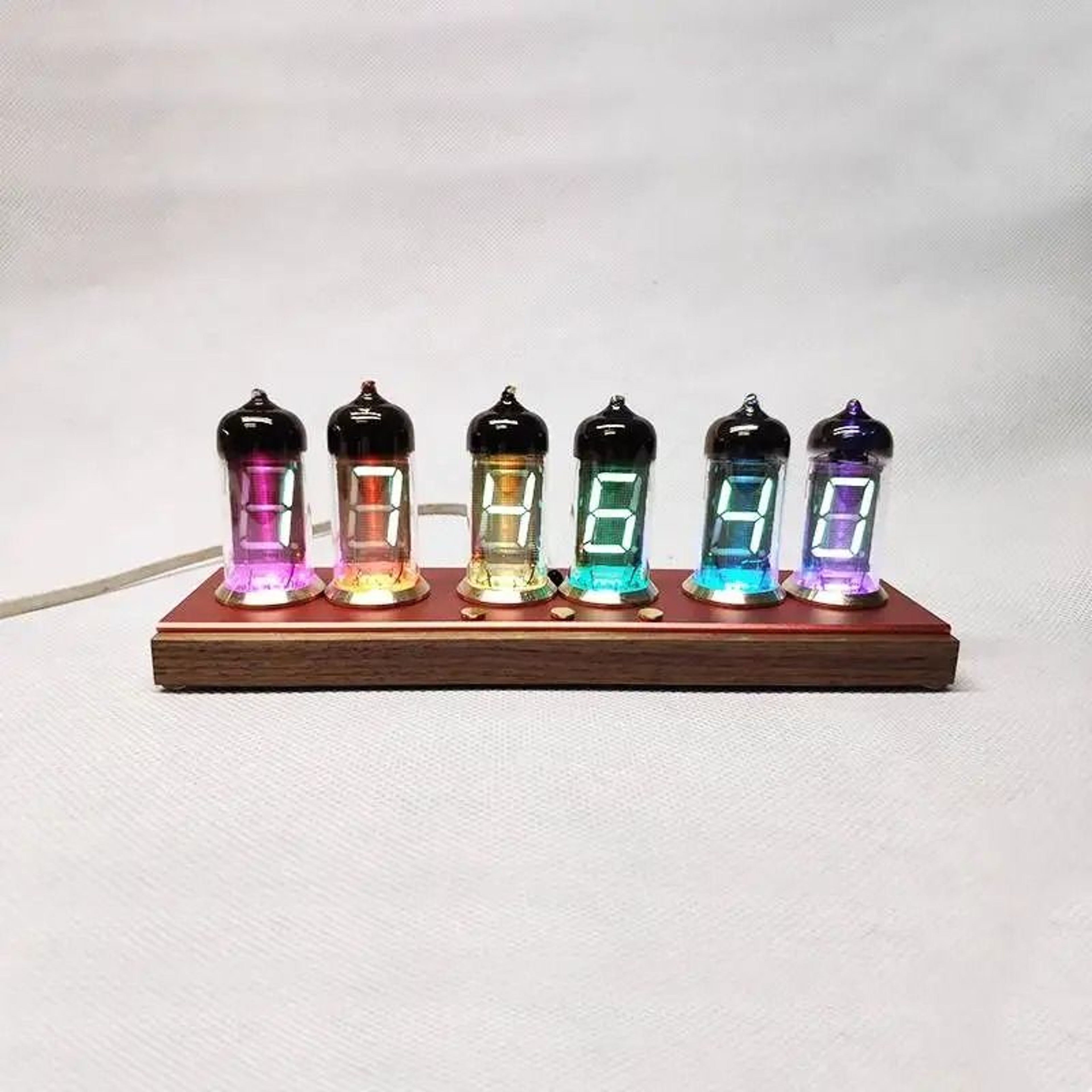 IV11 VFD Tube Clock With LED Backlight And Retro Wood Base 7