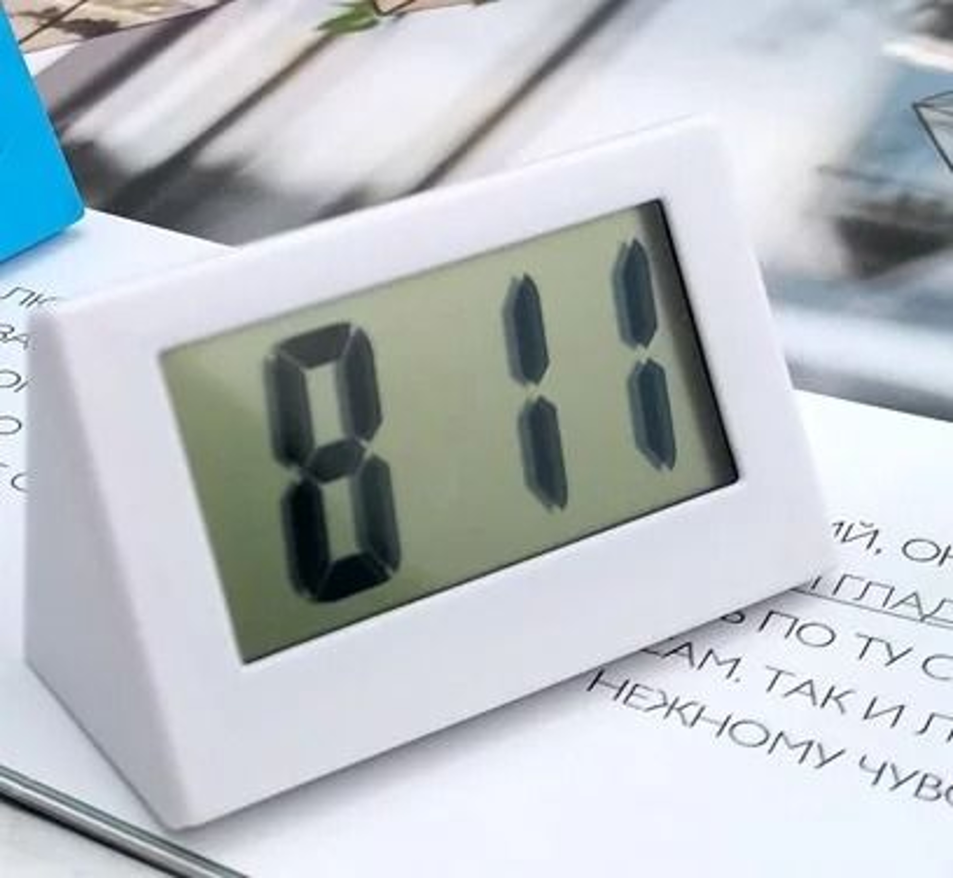 Portable Mini Digital Desk Clock With Large Silent Display 2
