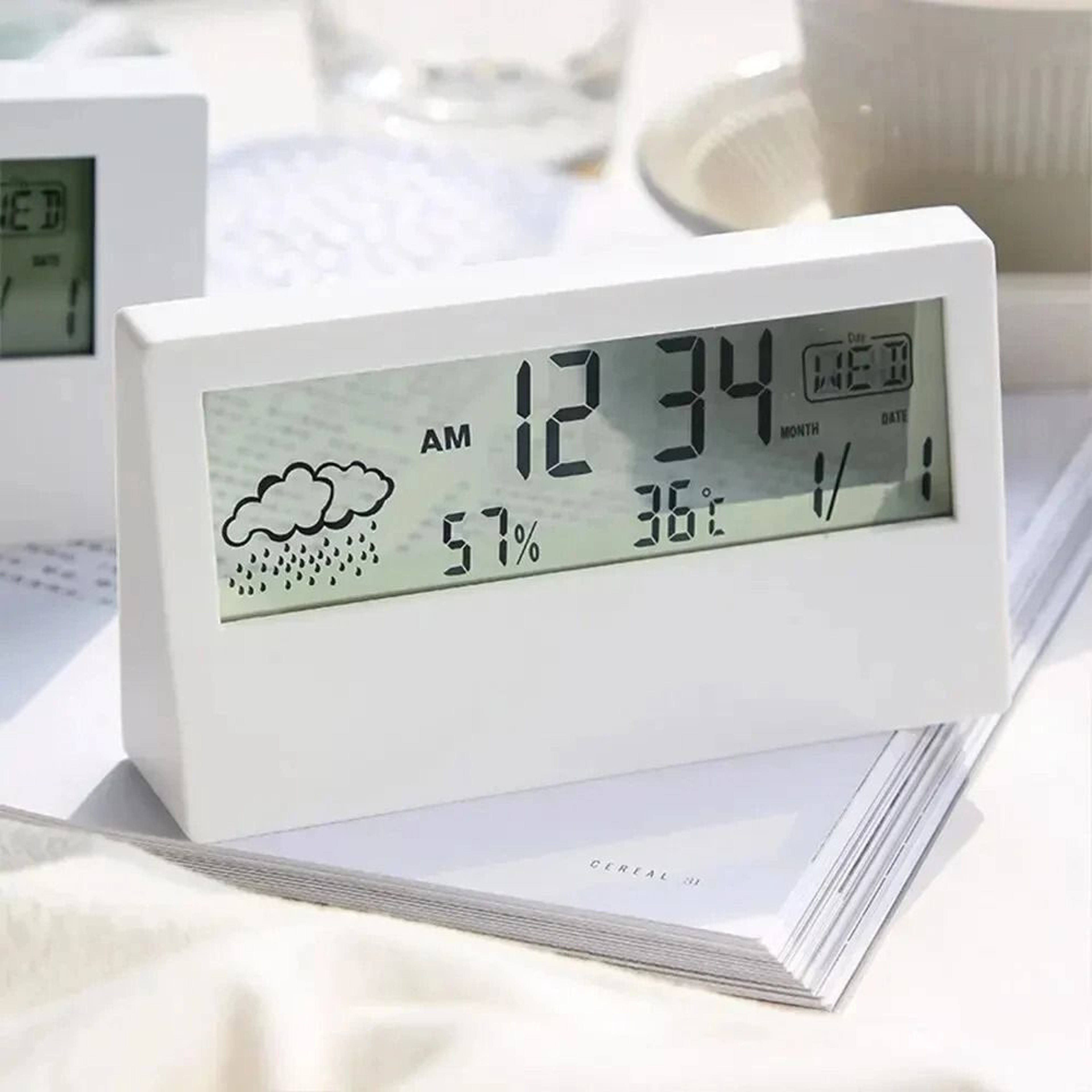 Smart LCD Digital Alarm Clock With Night Light And Temperature Humidity Display 0
